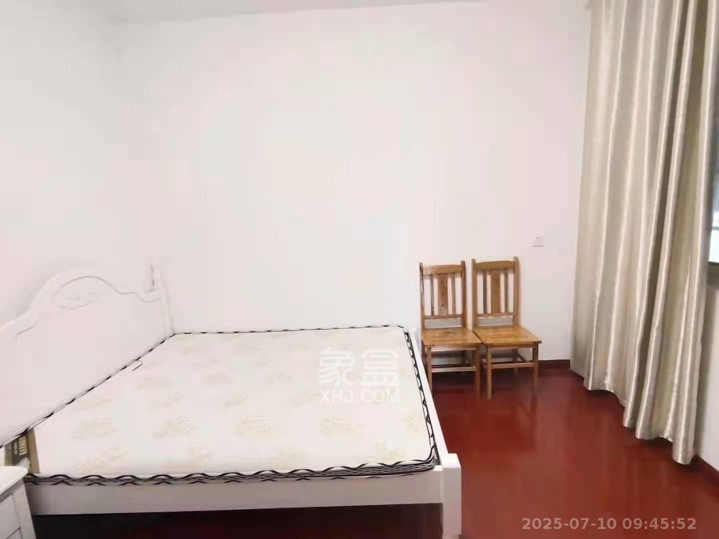 锦璨家园  3室2厅1卫   1900.00元/月室内图
