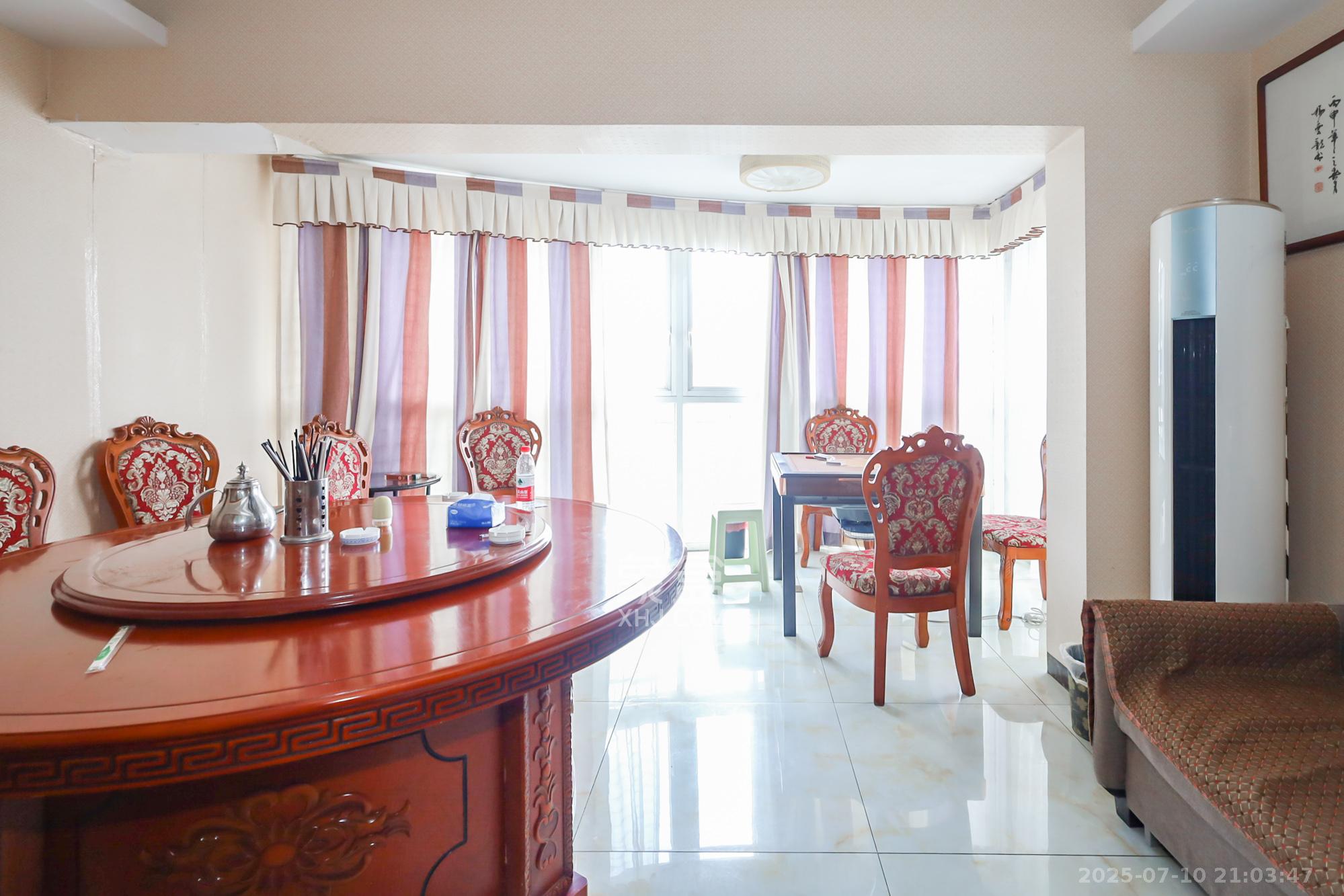 美林银谷 4室2厅1卫 136.0万 美林银谷 4室2厅1卫 136.0万其他