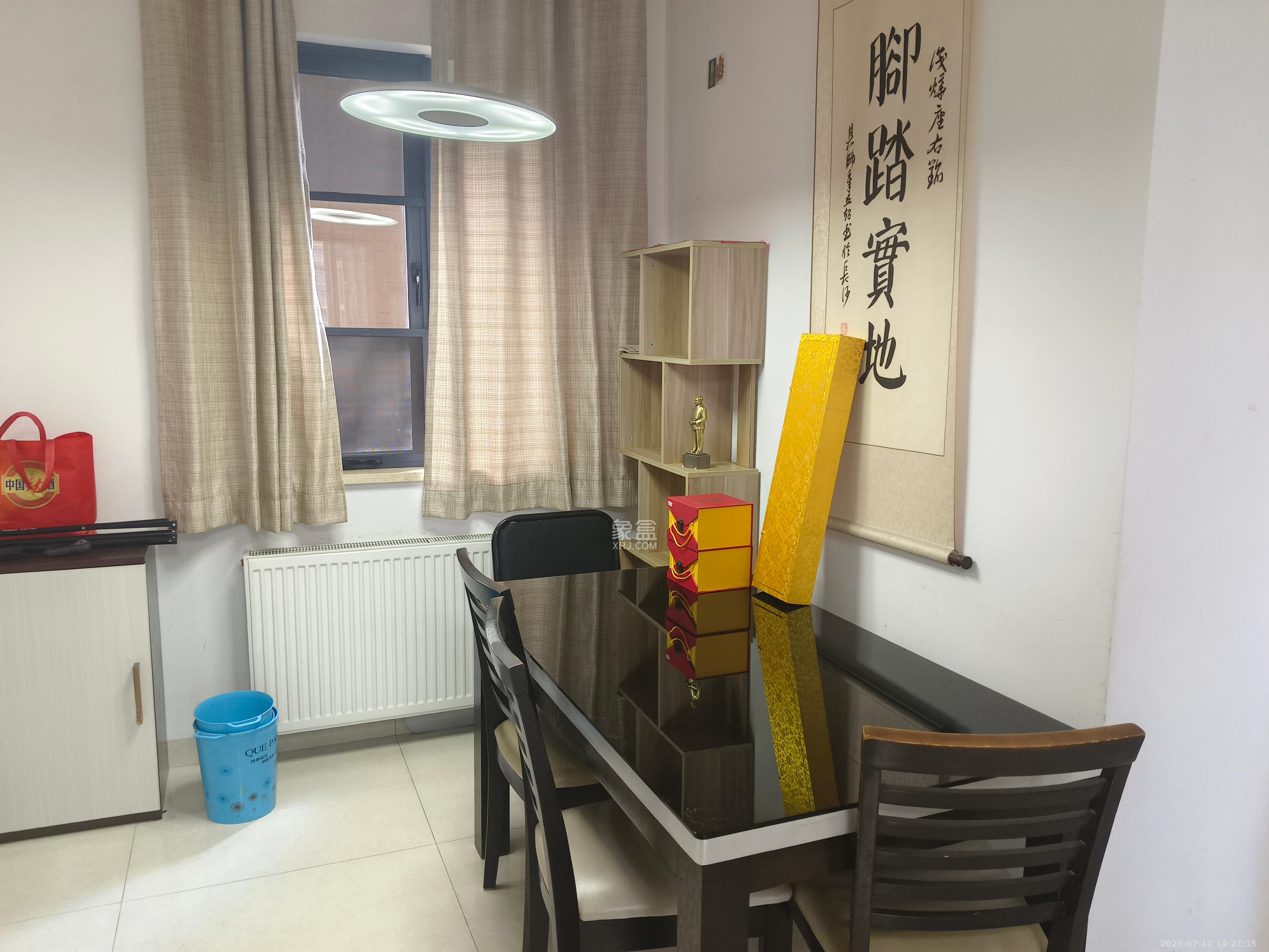 万博汇  3室2厅1卫   3800.00元/月室内图