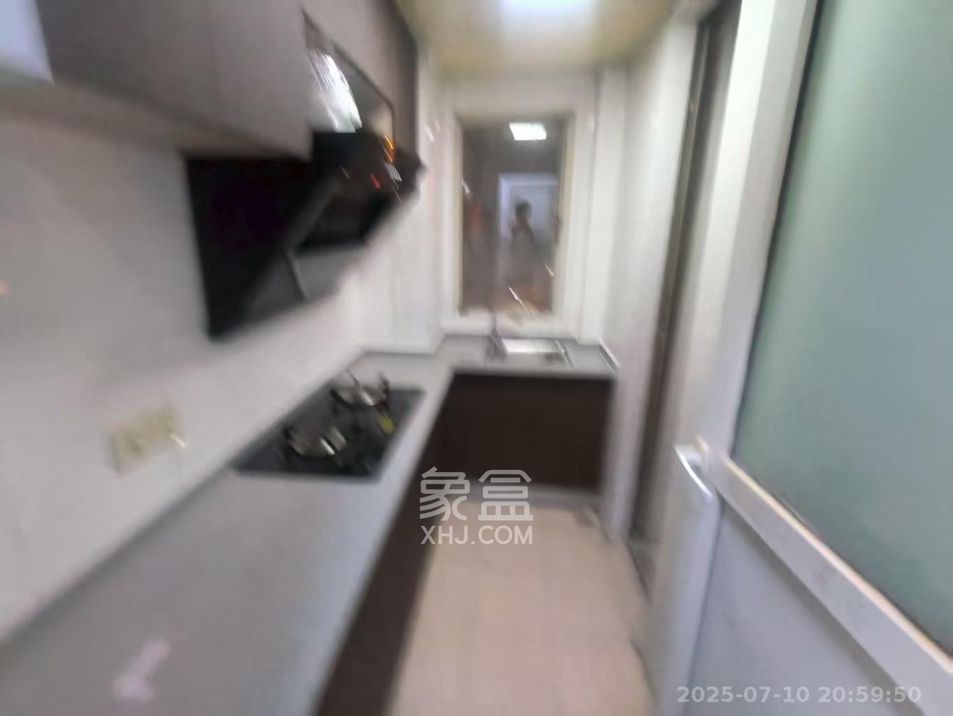 白沙晶城  1室1厅1卫   1800.00元/月