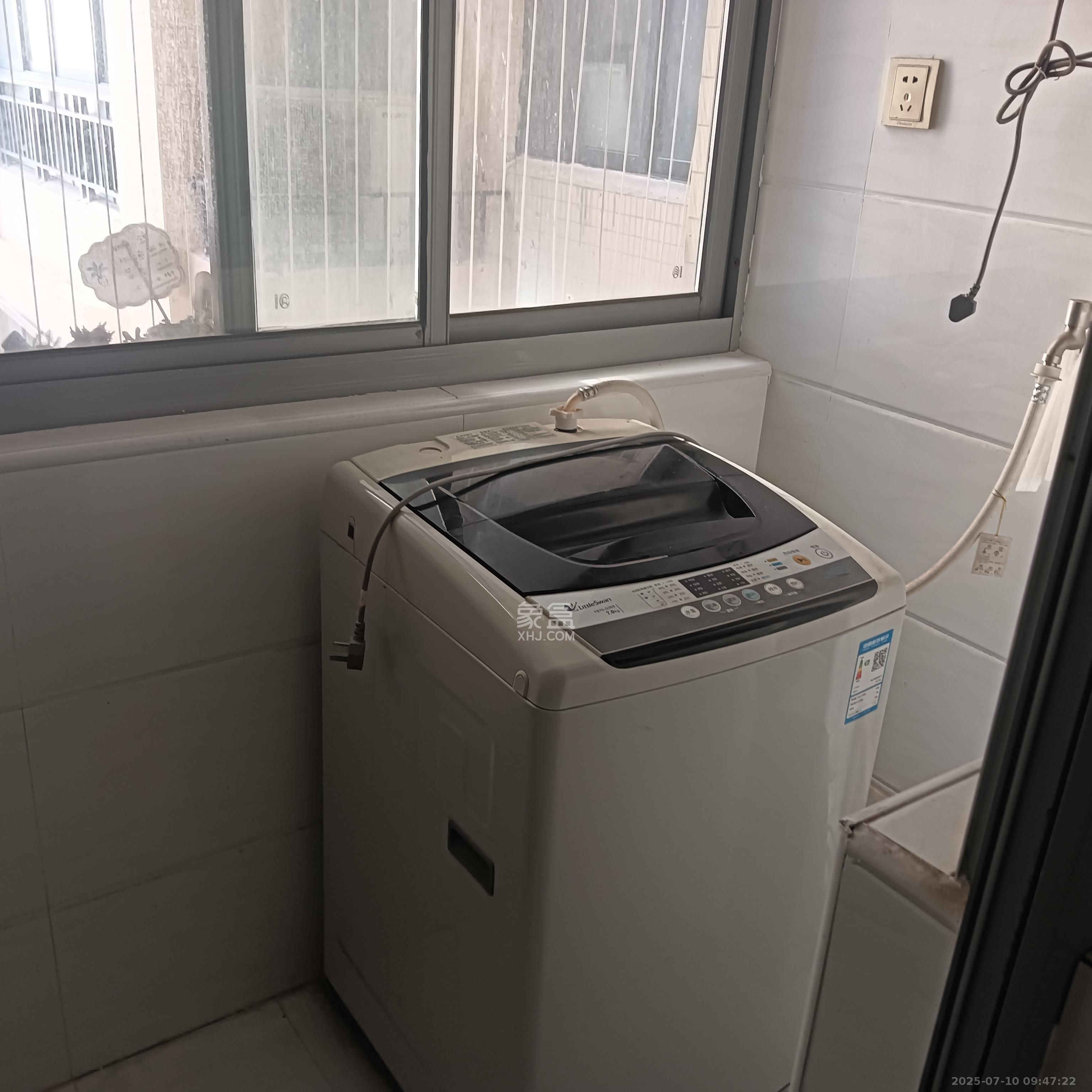钱隆世家  2室2厅1卫   2200.00元/月室内图