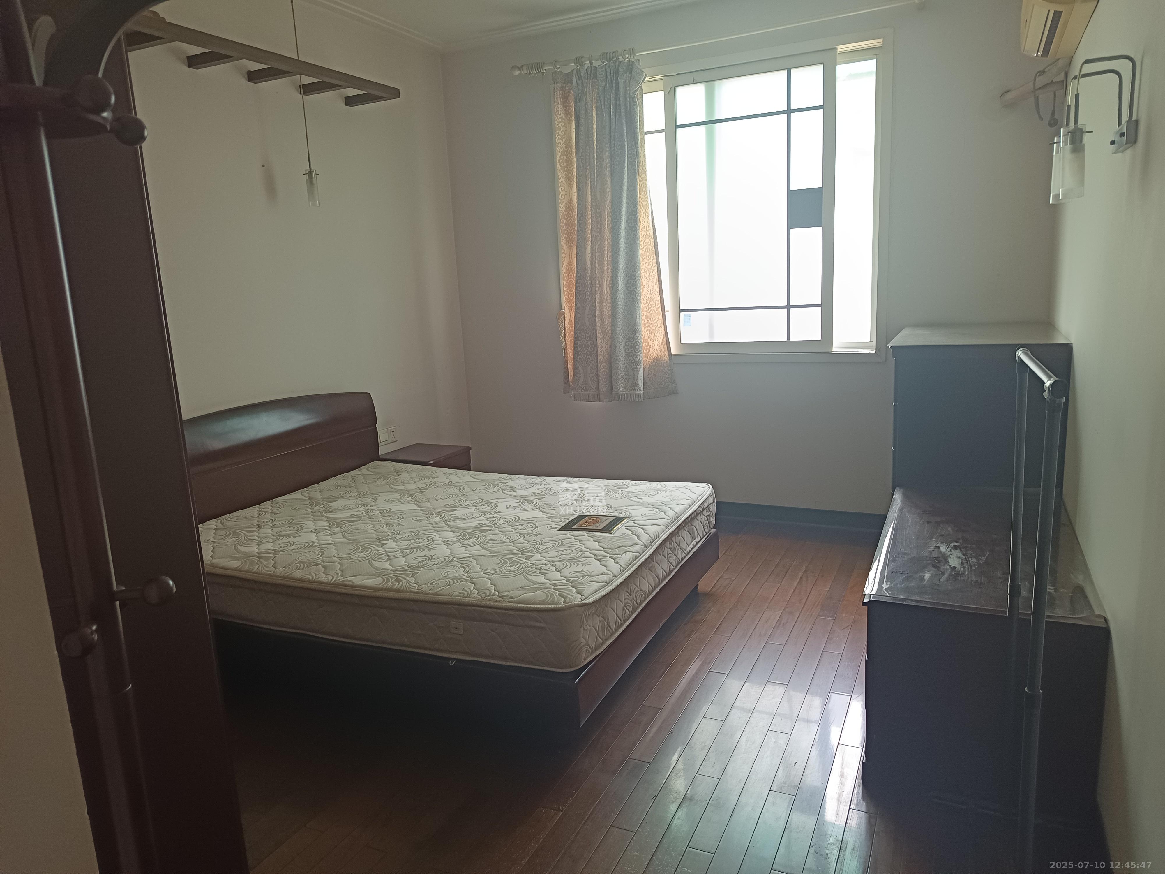 中联科技园  4室2厅2卫    3000.0元/月室内图