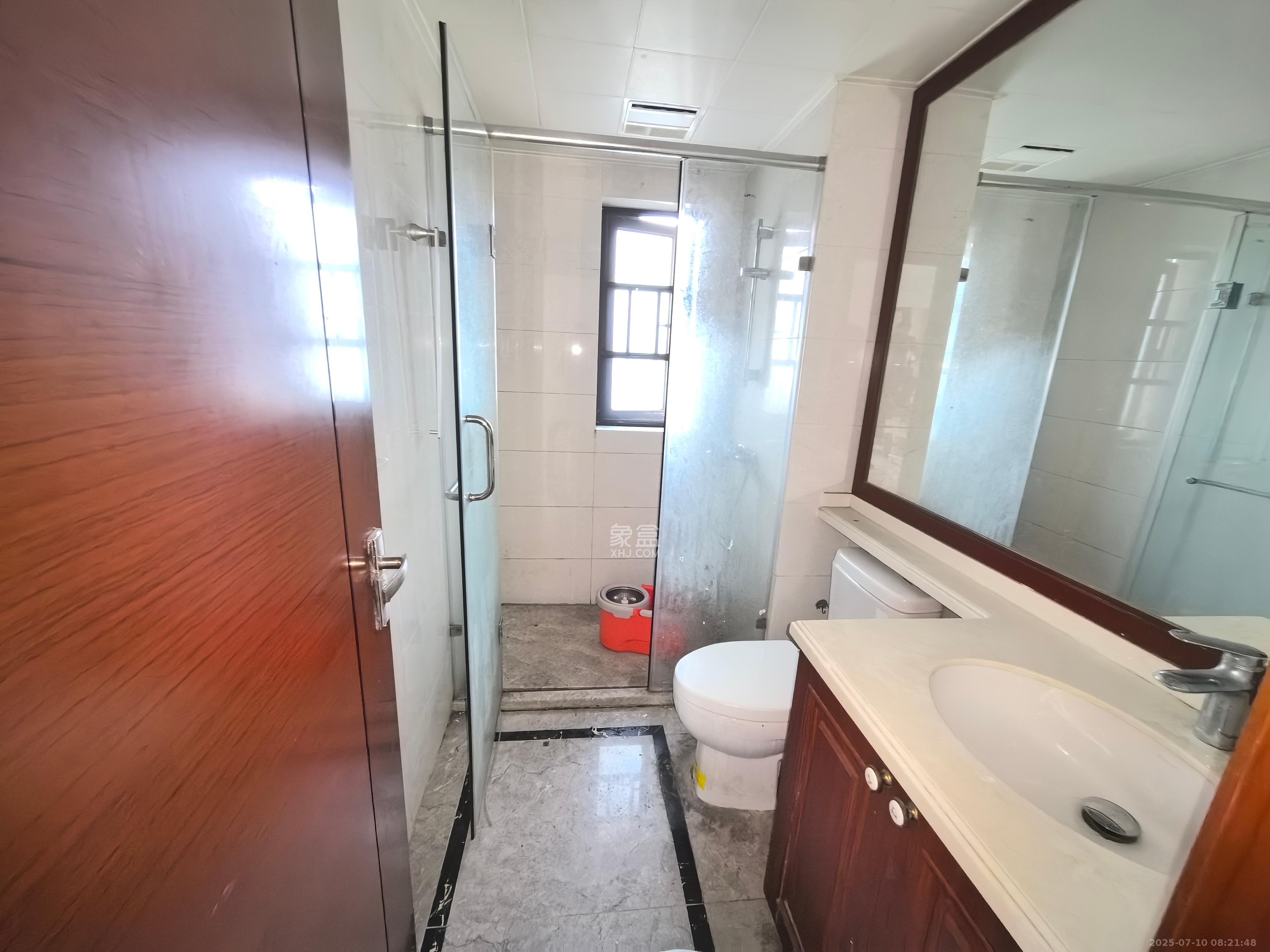 中海新城熙岸(中信新城五期) 3室2厅1卫 2000.0元/月 中海新城熙岸(中信新城五期) 3室2厅1卫 2000.0元/月室内图