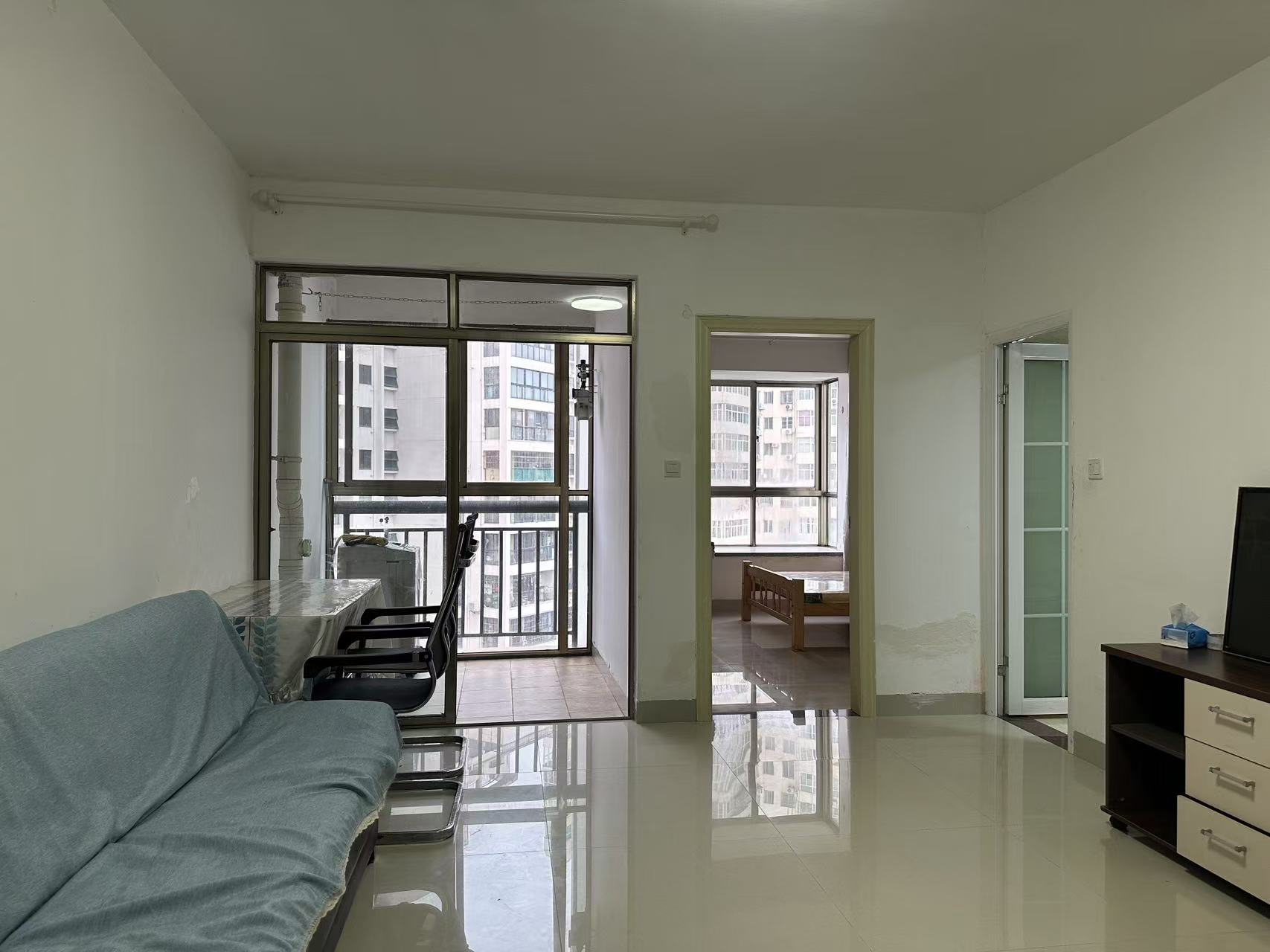 晋联大厦 1室1厅1卫 70.0万 晋联大厦 1室1厅1卫 70.0万室内图