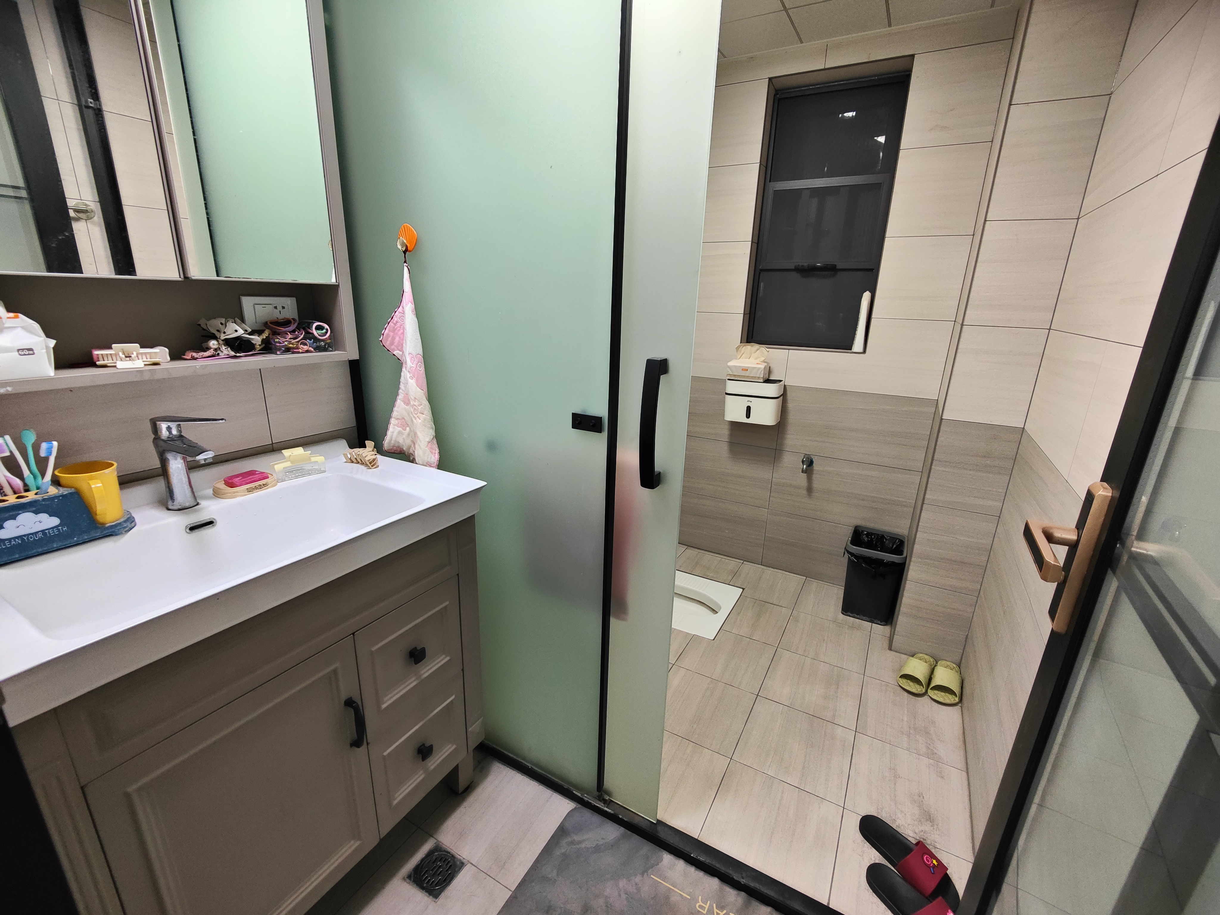 蓝溪谷 4室2厅2卫 88.0万 蓝溪谷 4室2厅2卫 88.0万室内图