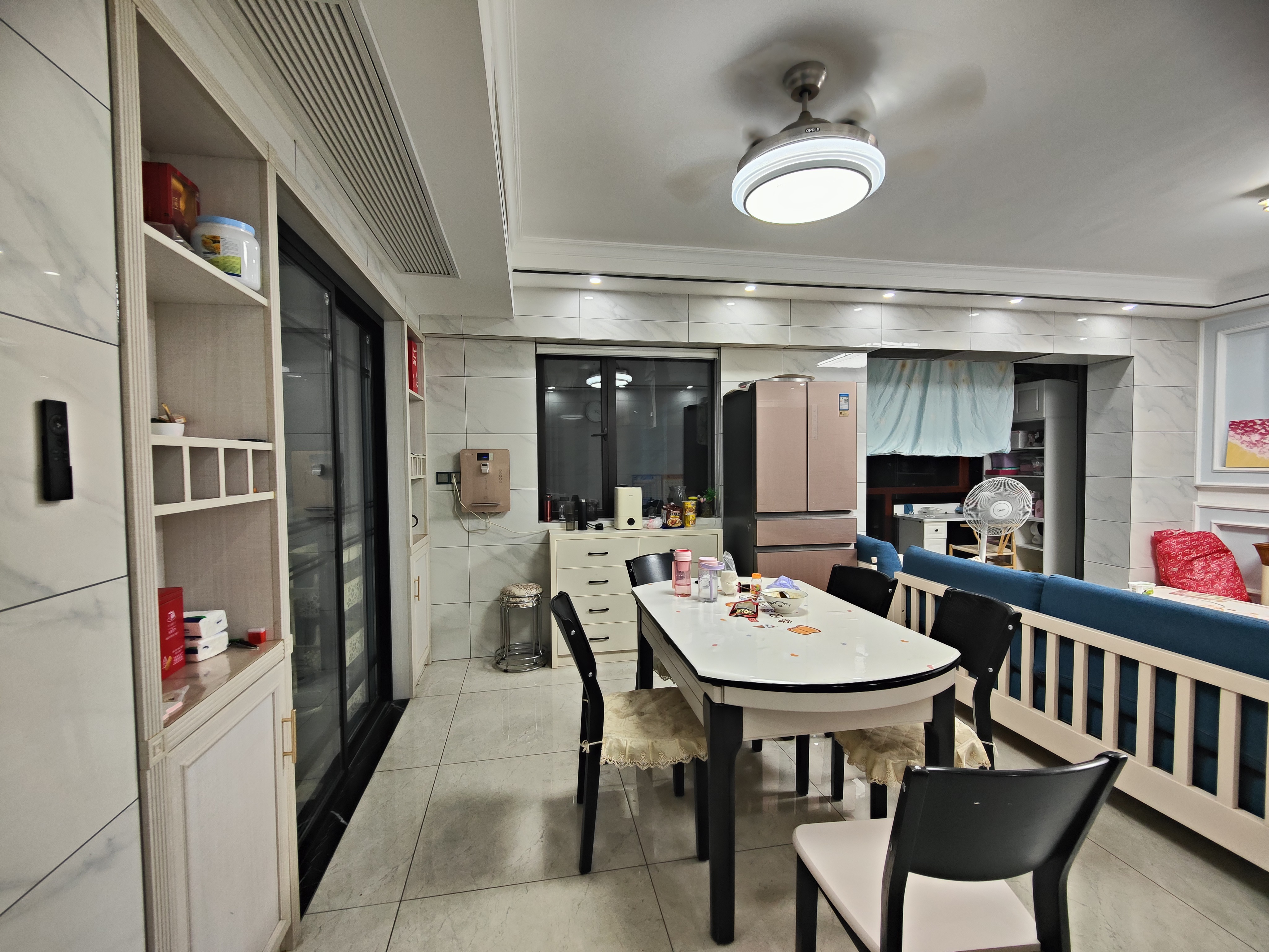 蓝溪谷 4室2厅2卫 88.0万 蓝溪谷 4室2厅2卫 88.0万室内图