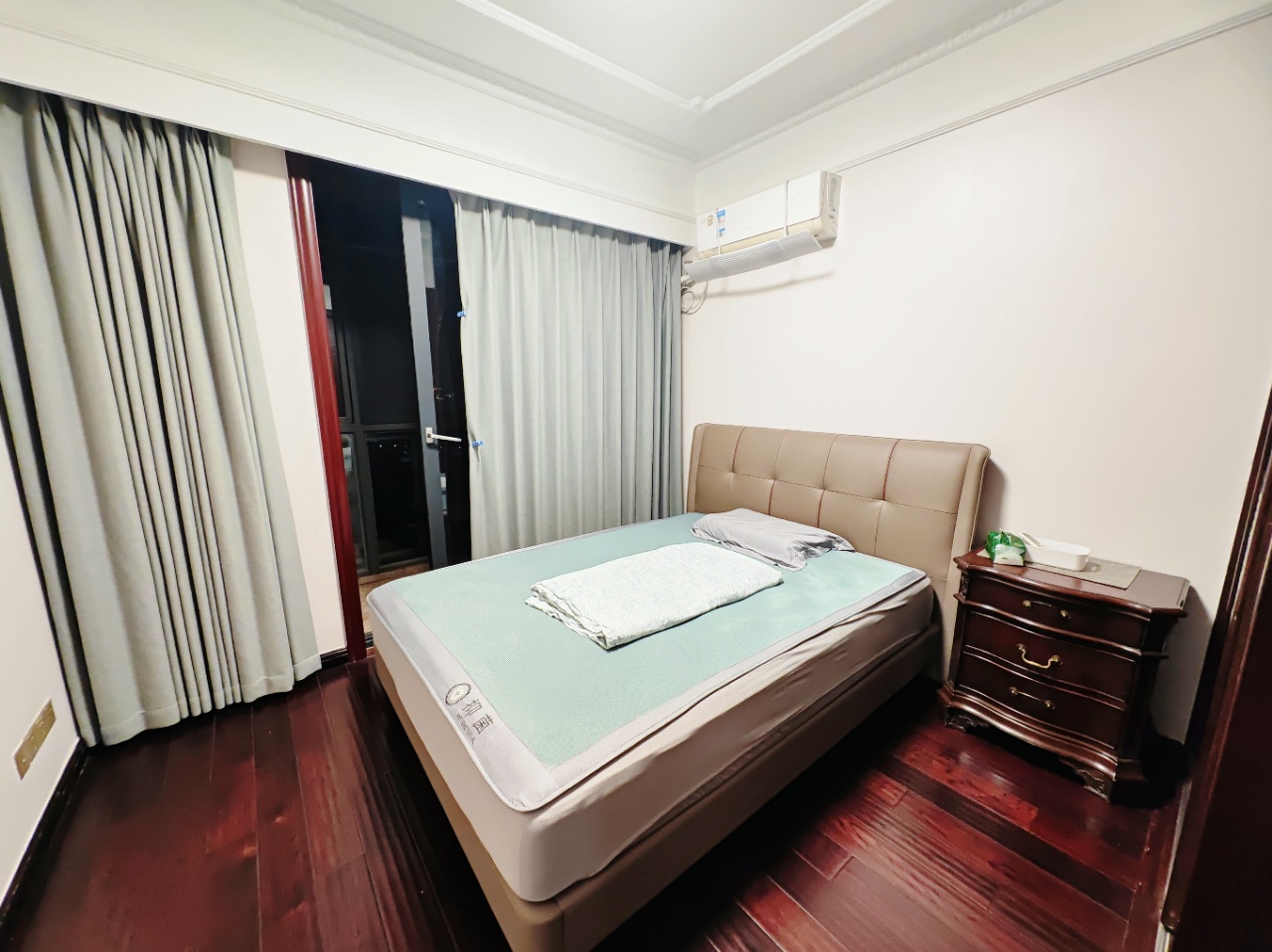 丽景滨江  5室3厅3卫    175.0万室内图