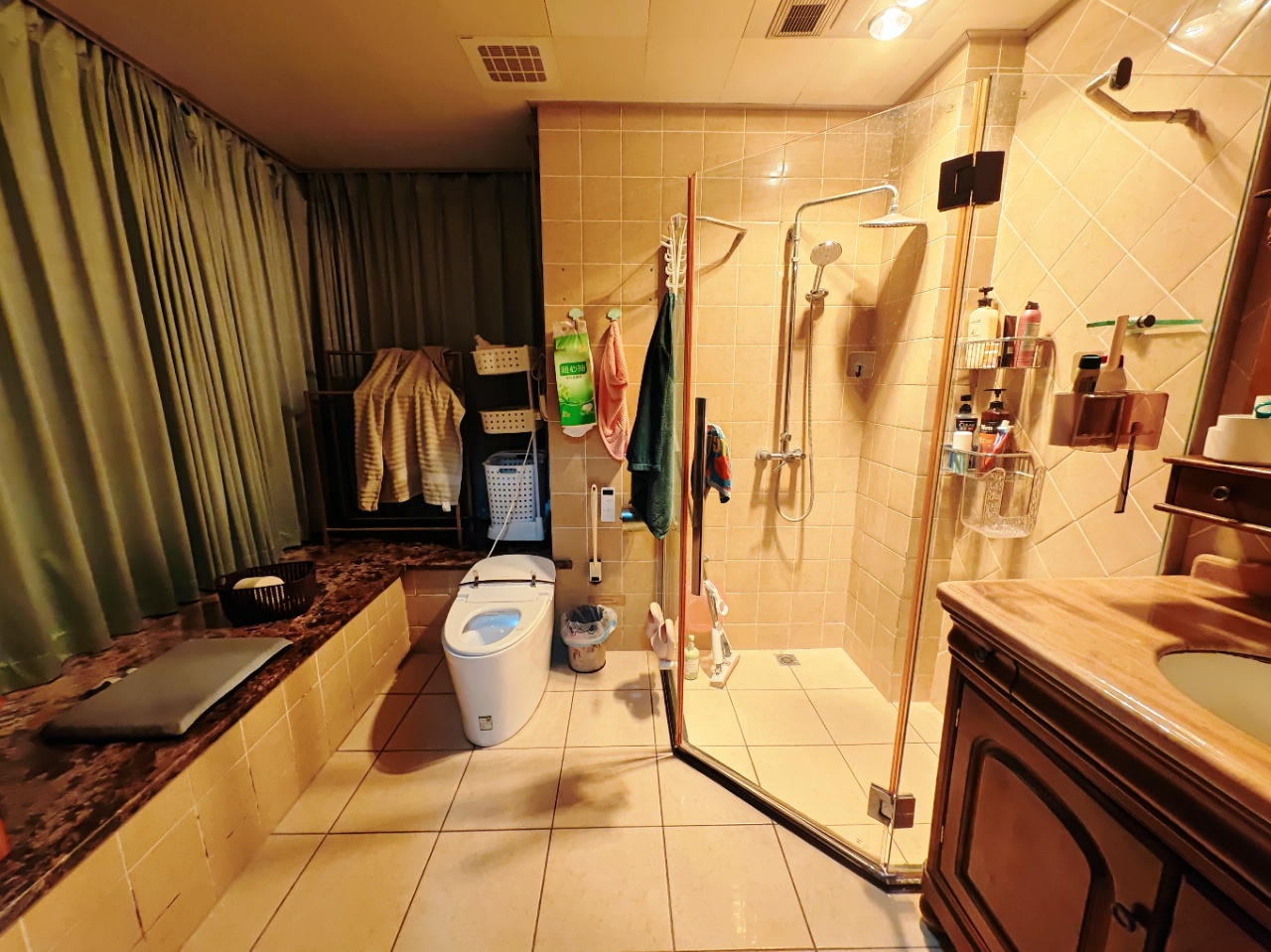 丽景滨江  5室3厅3卫    175.0万室内图