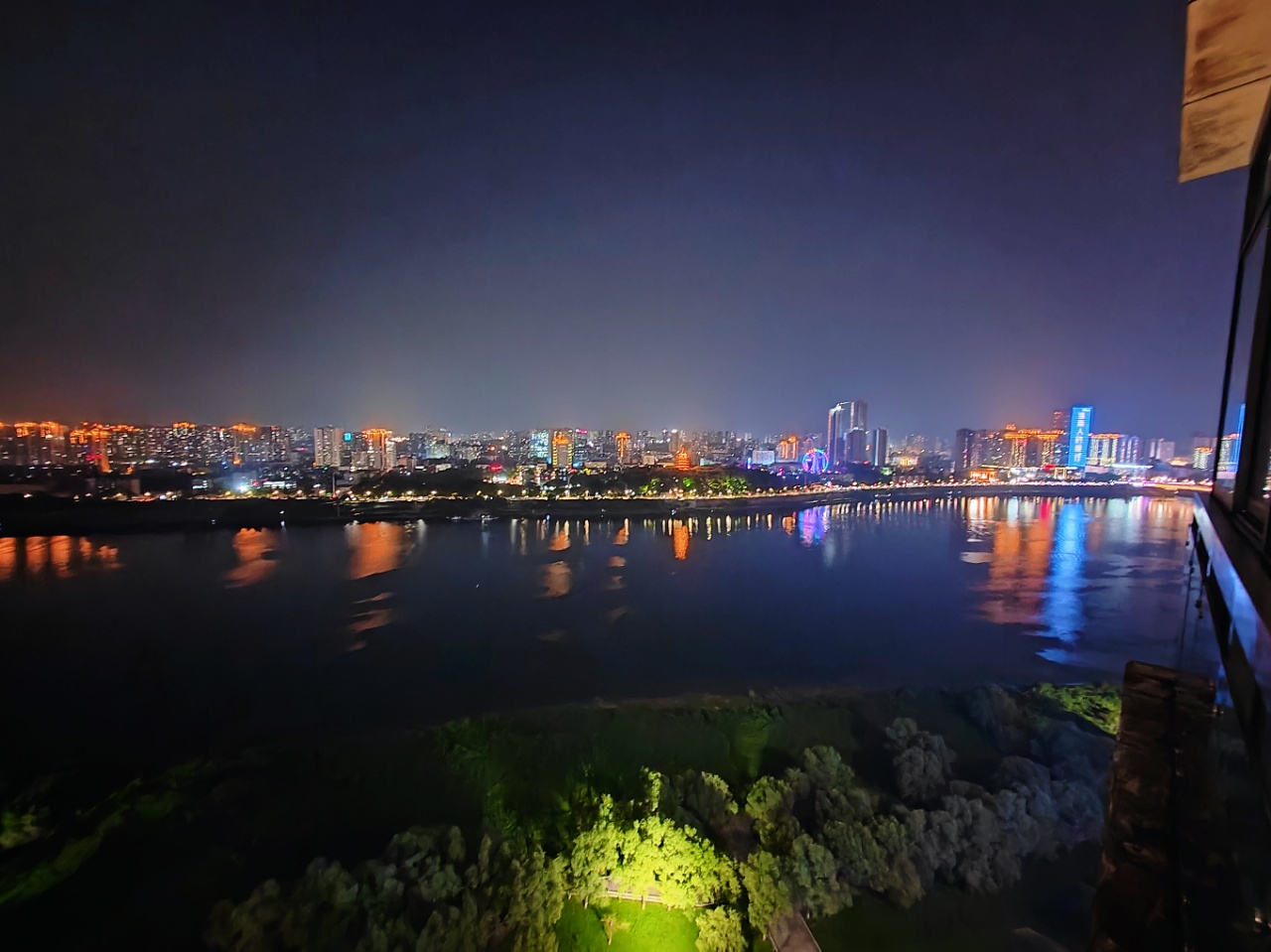 丽景滨江  5室3厅3卫    175.0万室内图