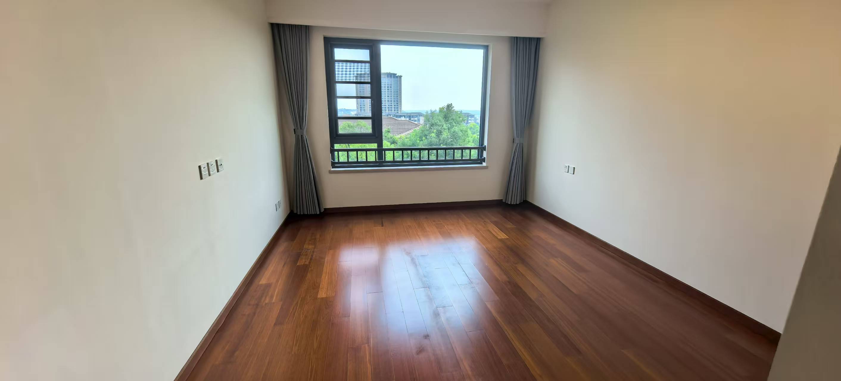 晋合湘水湾四期 4室2厅2卫 163.0万 晋合湘水湾四期 4室2厅2卫 163.0万室内图