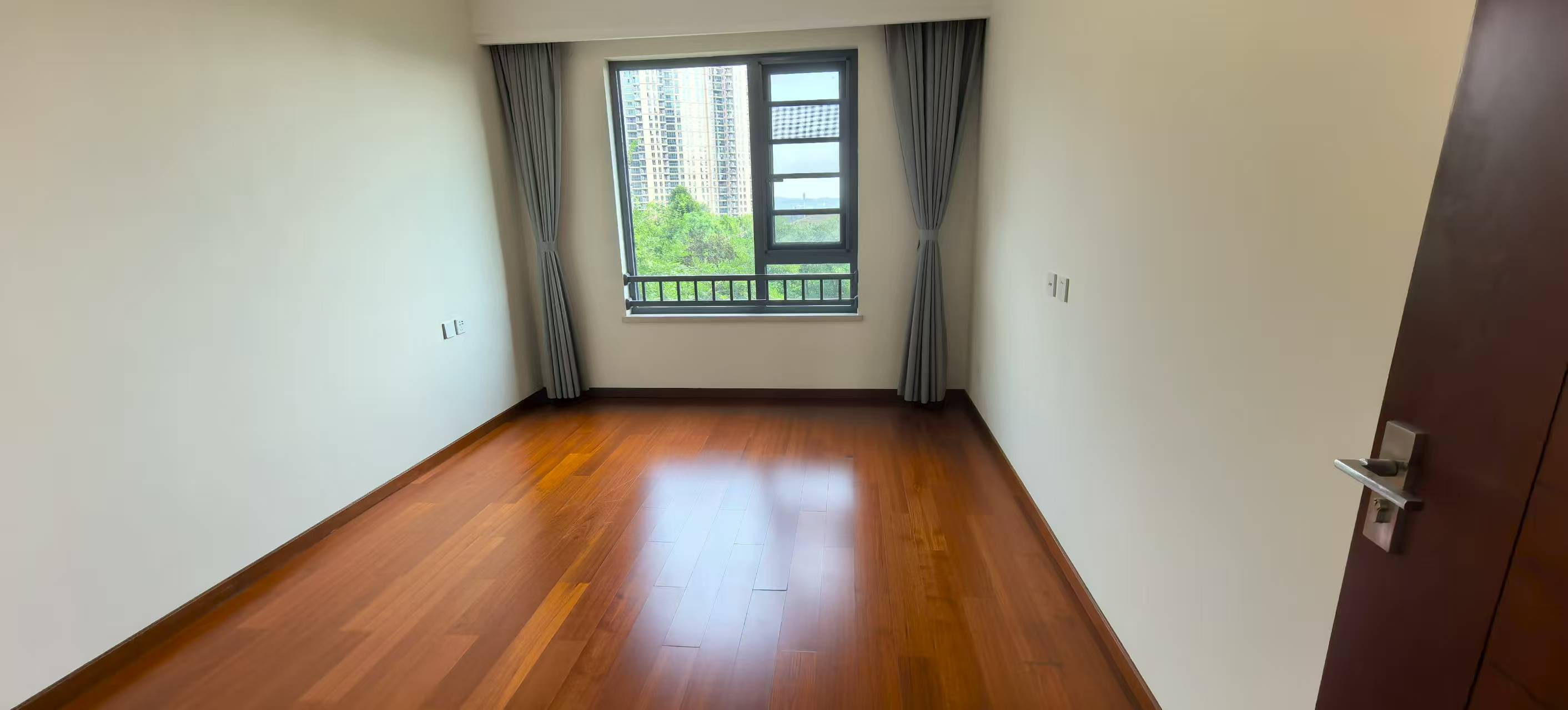 晋合湘水湾四期 4室2厅2卫 163.0万 晋合湘水湾四期 4室2厅2卫 163.0万室内图