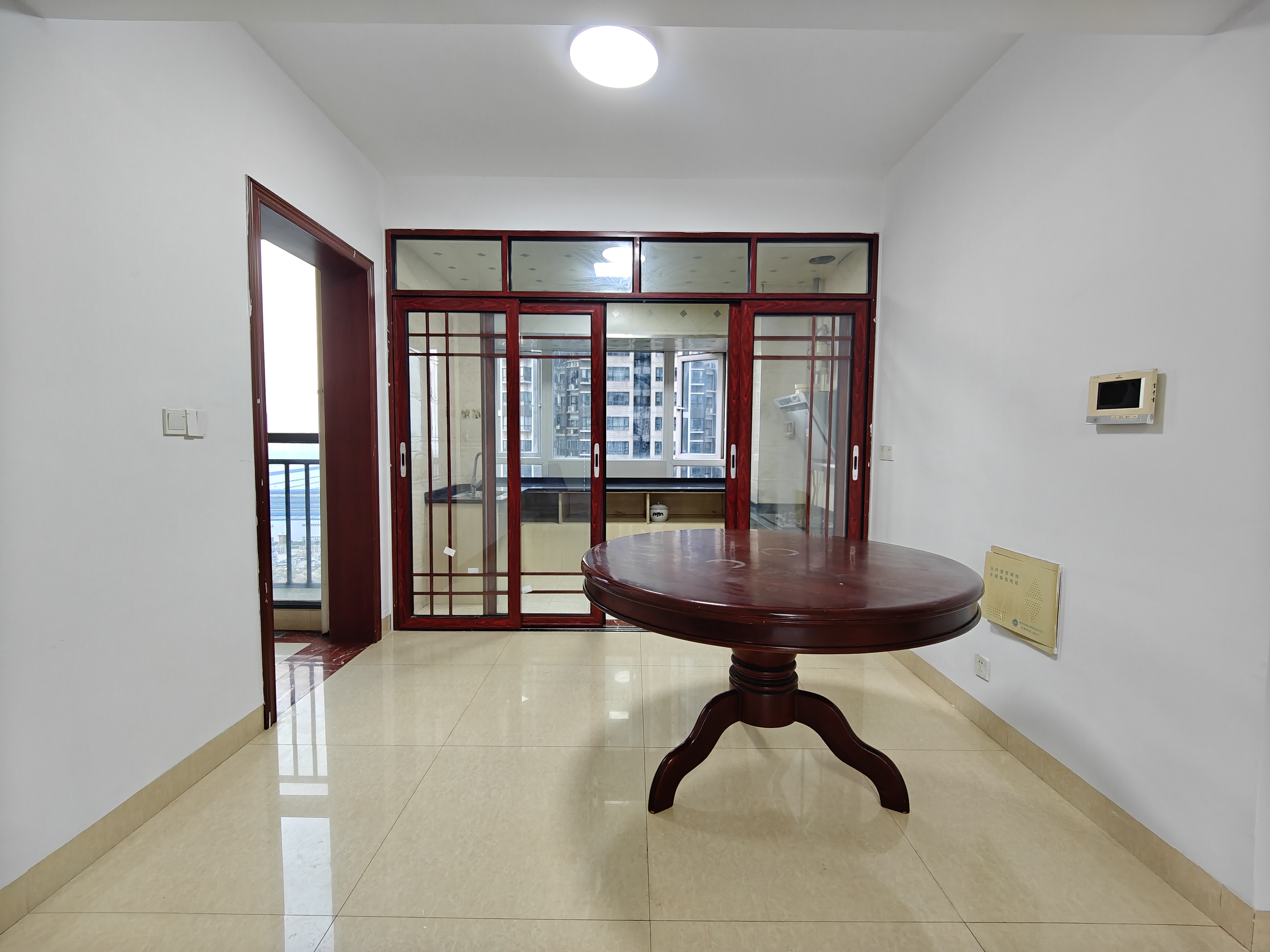 美的城二期 2室2厅1卫 40.0万 美的城二期 2室2厅1卫 40.0万室内图