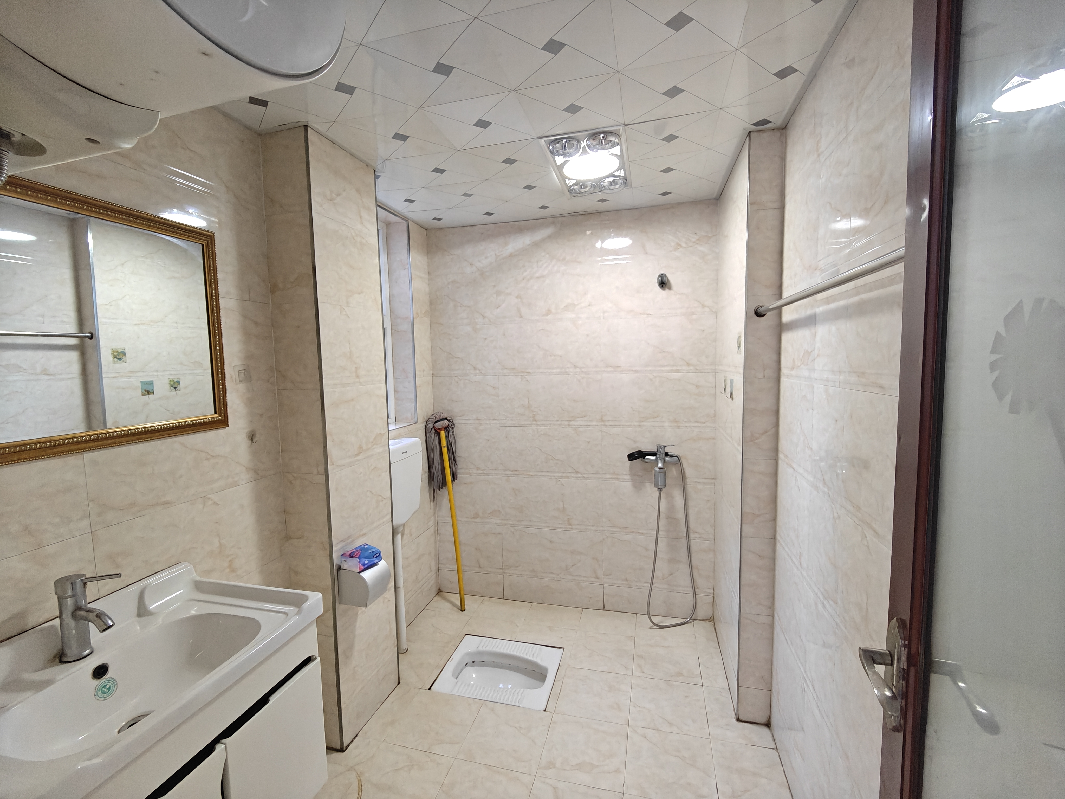 美的城二期 2室2厅1卫 40.0万 美的城二期 2室2厅1卫 40.0万室内图