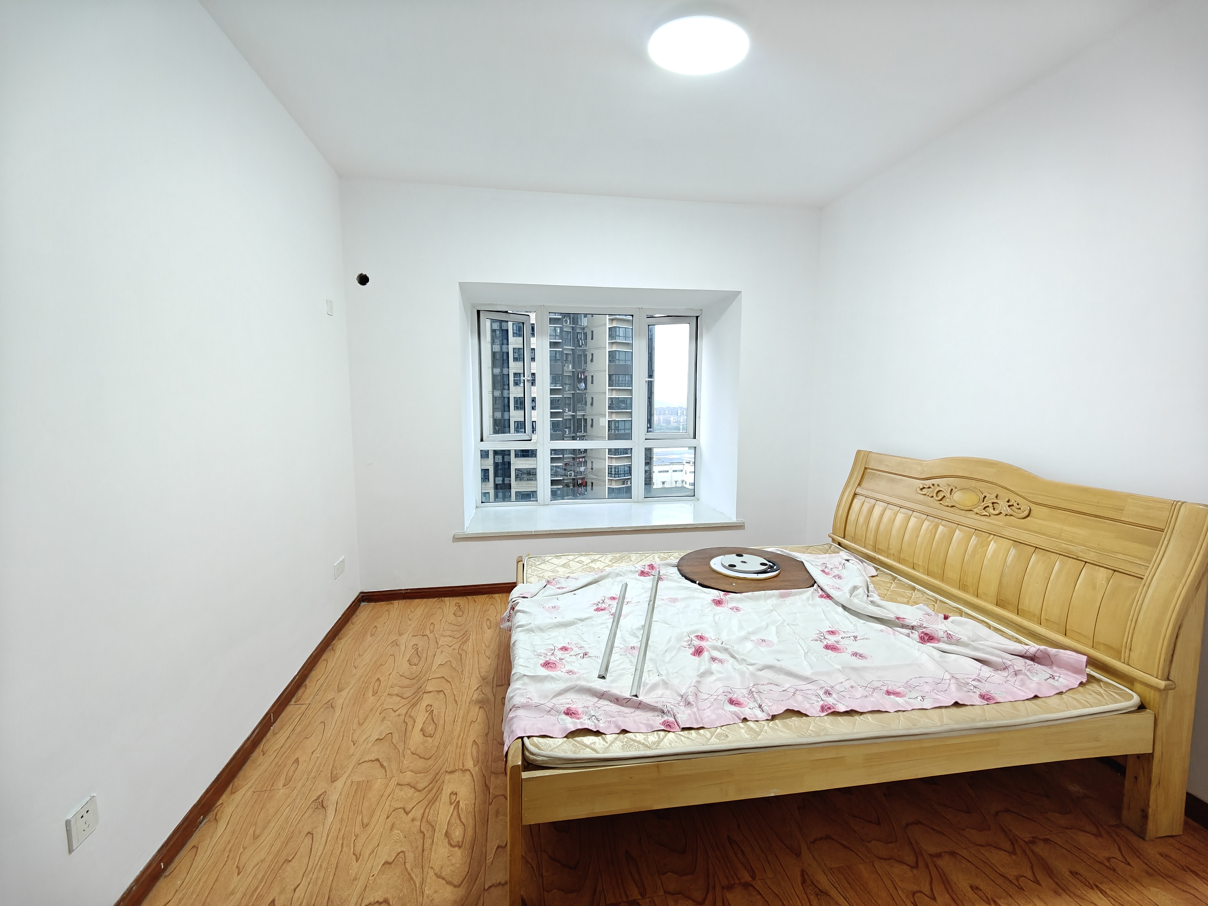 美的城二期 2室2厅1卫 40.0万 美的城二期 2室2厅1卫 40.0万室内图