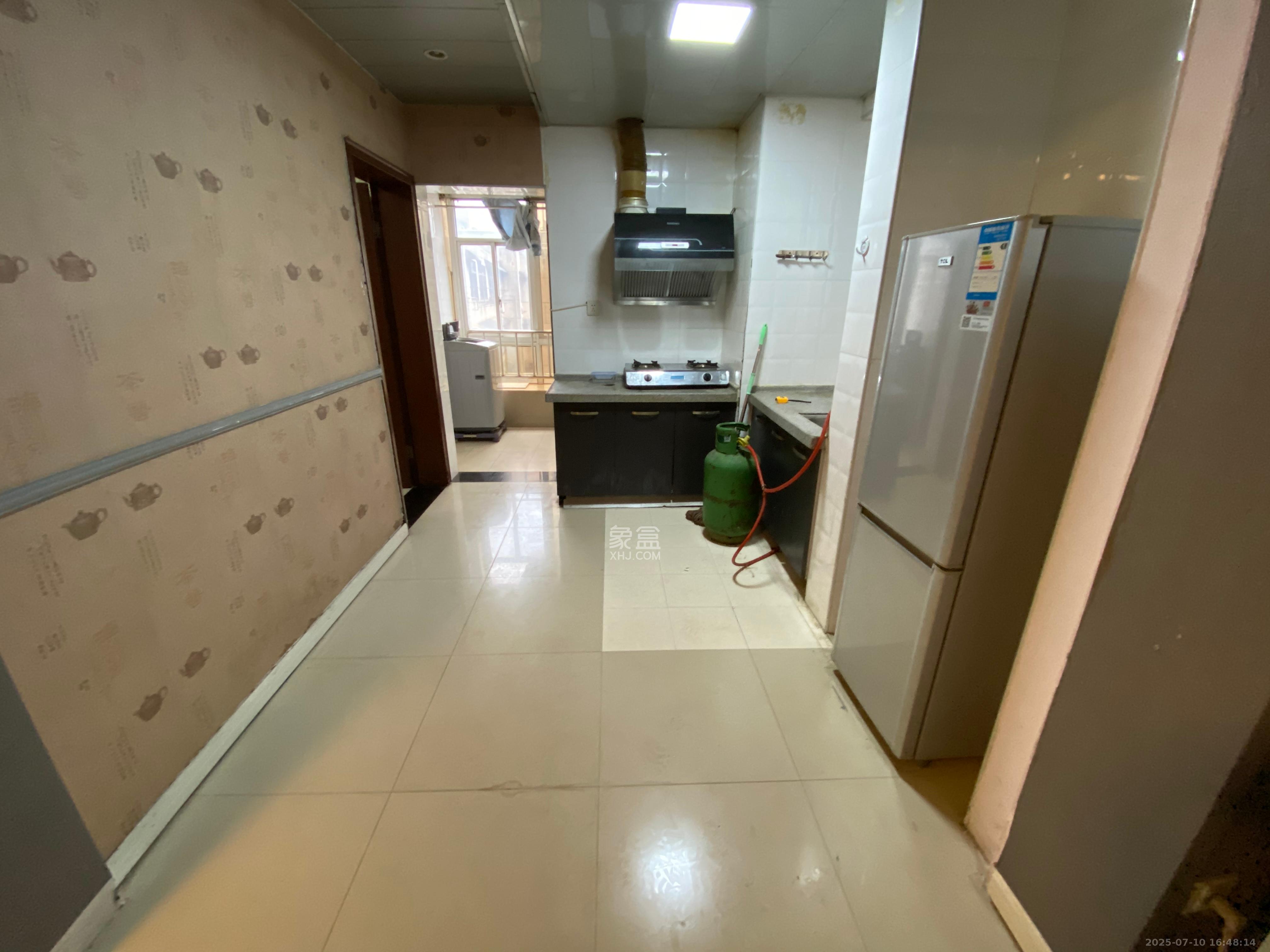 城市动力  1室1厅1卫    1600.0元/月 城市动力  1室1厅1卫    1600.0元/月户型图