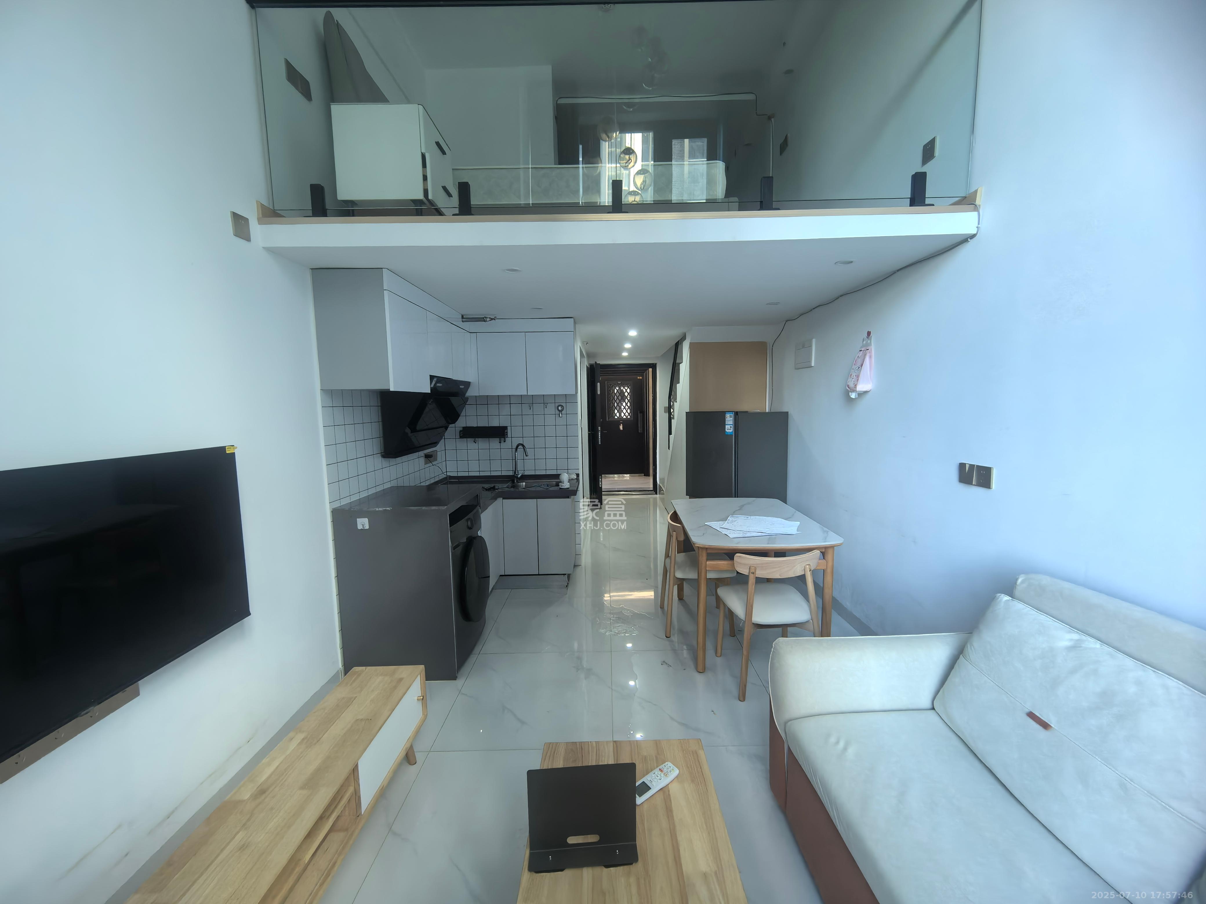 清控湖山雅居北区 1室1厅1卫 1700.0元/月 清控湖山雅居北区 1室1厅1卫 1700.0元/月室内图