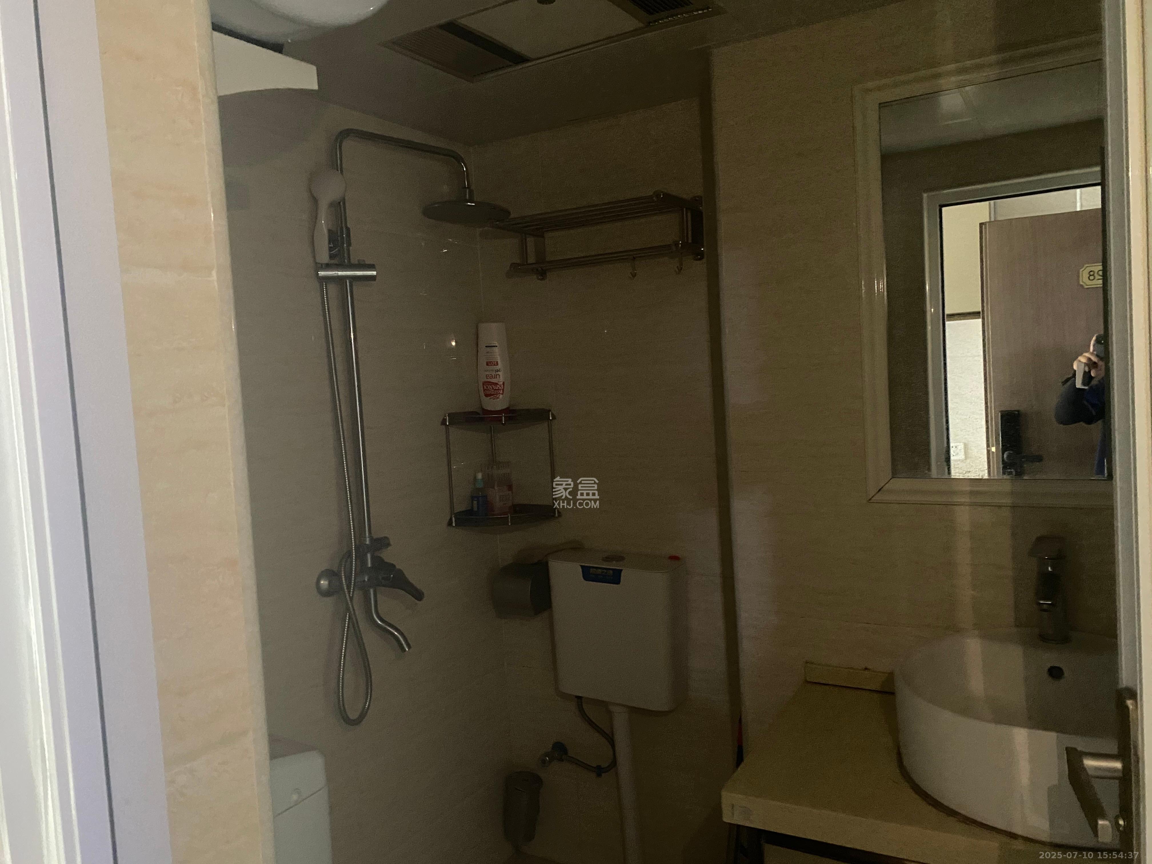 好莱城(弘德西街) 1室1厅1卫 1100.0元/月 好莱城(弘德西街) 1室1厅1卫 1100.0元/月室内图