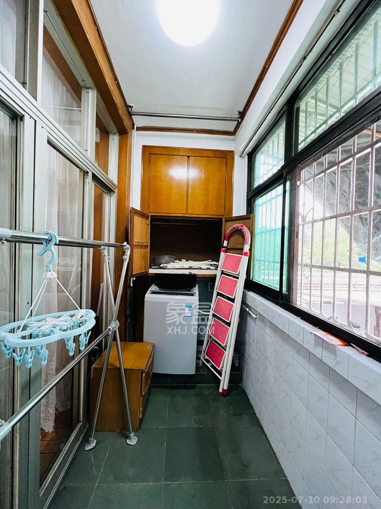湖南省妇女儿童活动中心  2室1厅1卫   2900.00元/月室内图