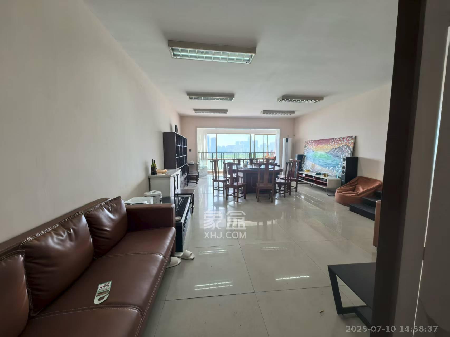 欧陆经典 4室2厅2卫 4770.0元/月 欧陆经典 4室2厅2卫 4770.0元/月室内图