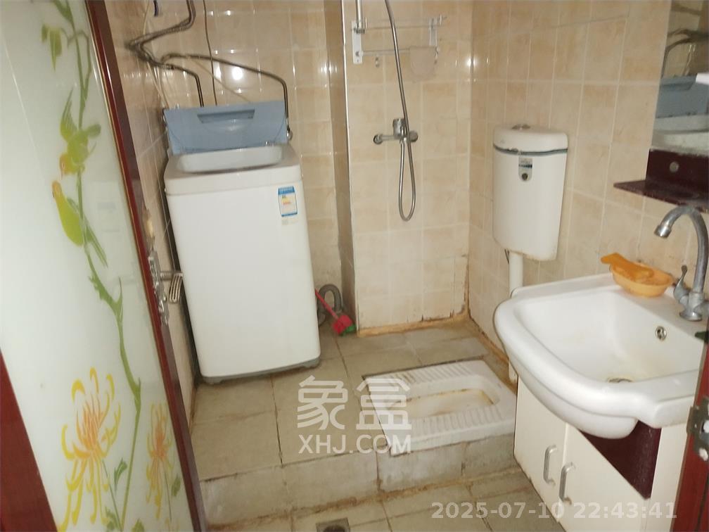 阳光100二期  1室1厅1卫   1200.00元/月室内图