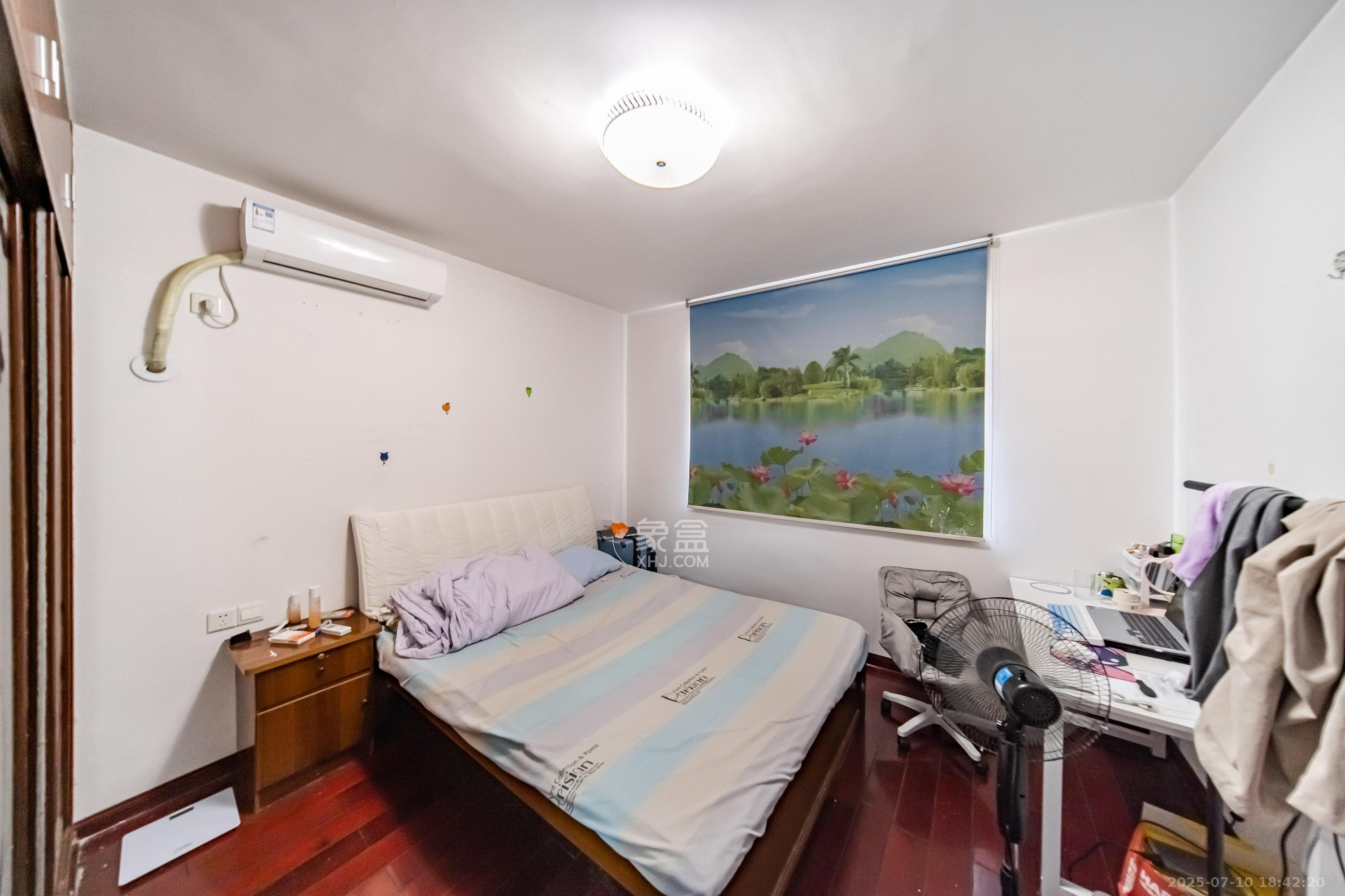 诚兴园 2室2厅1卫 56.0万 诚兴园 2室2厅1卫 56.0万卧室