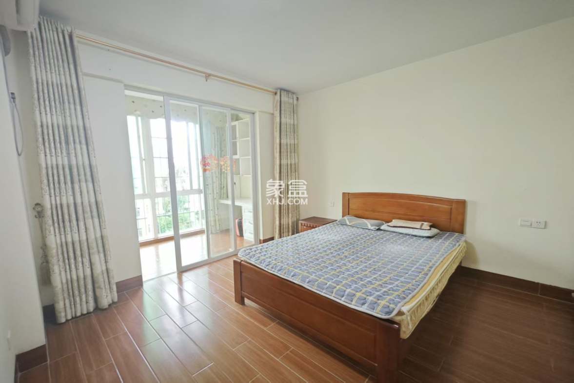 海天逸舍 3室2厅2卫 3500.0元/月 海天逸舍 3室2厅2卫 3500.0元/月室内图