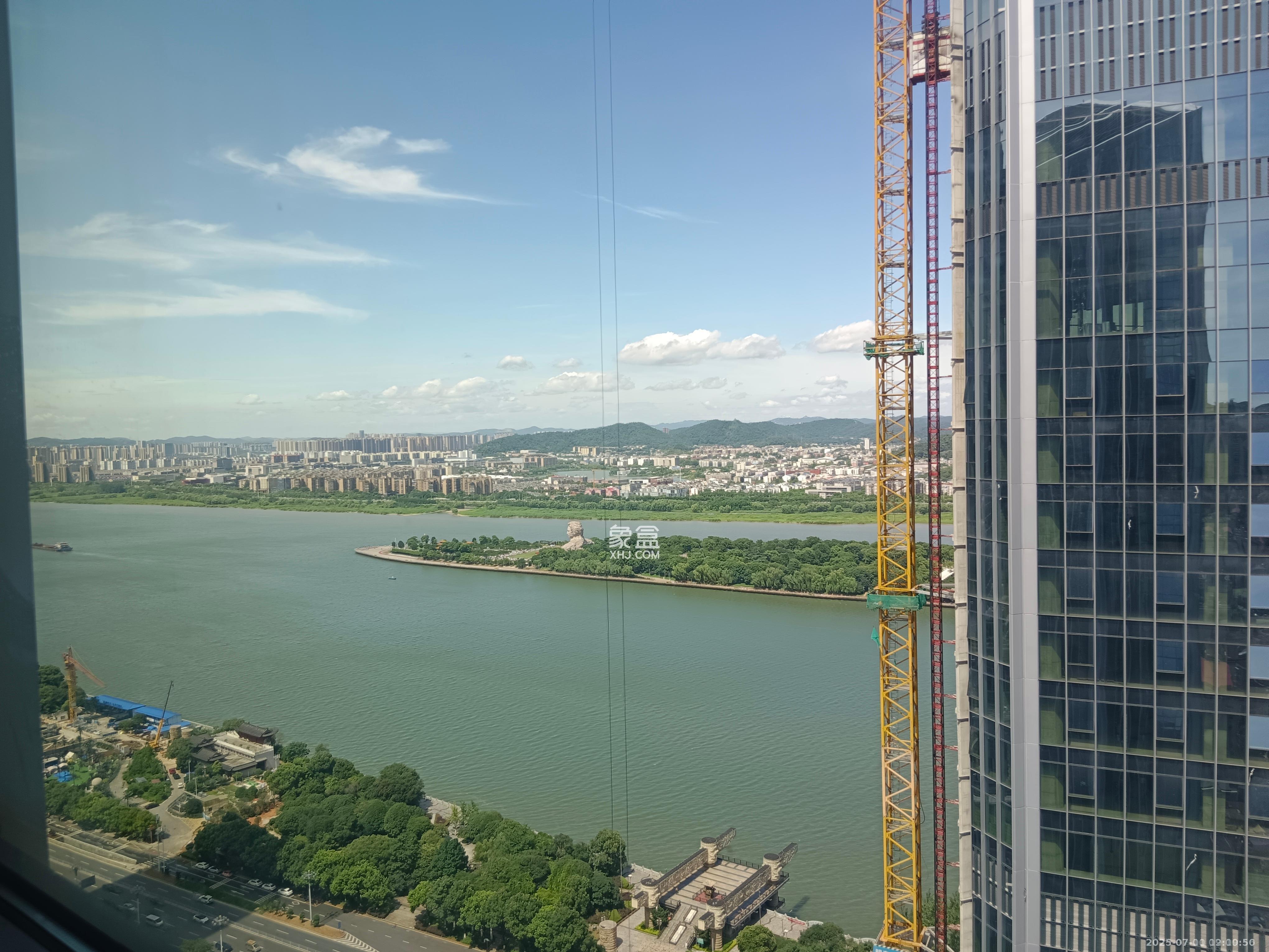长沙五矿广场  3室2厅2卫   28000.00元/月室内图