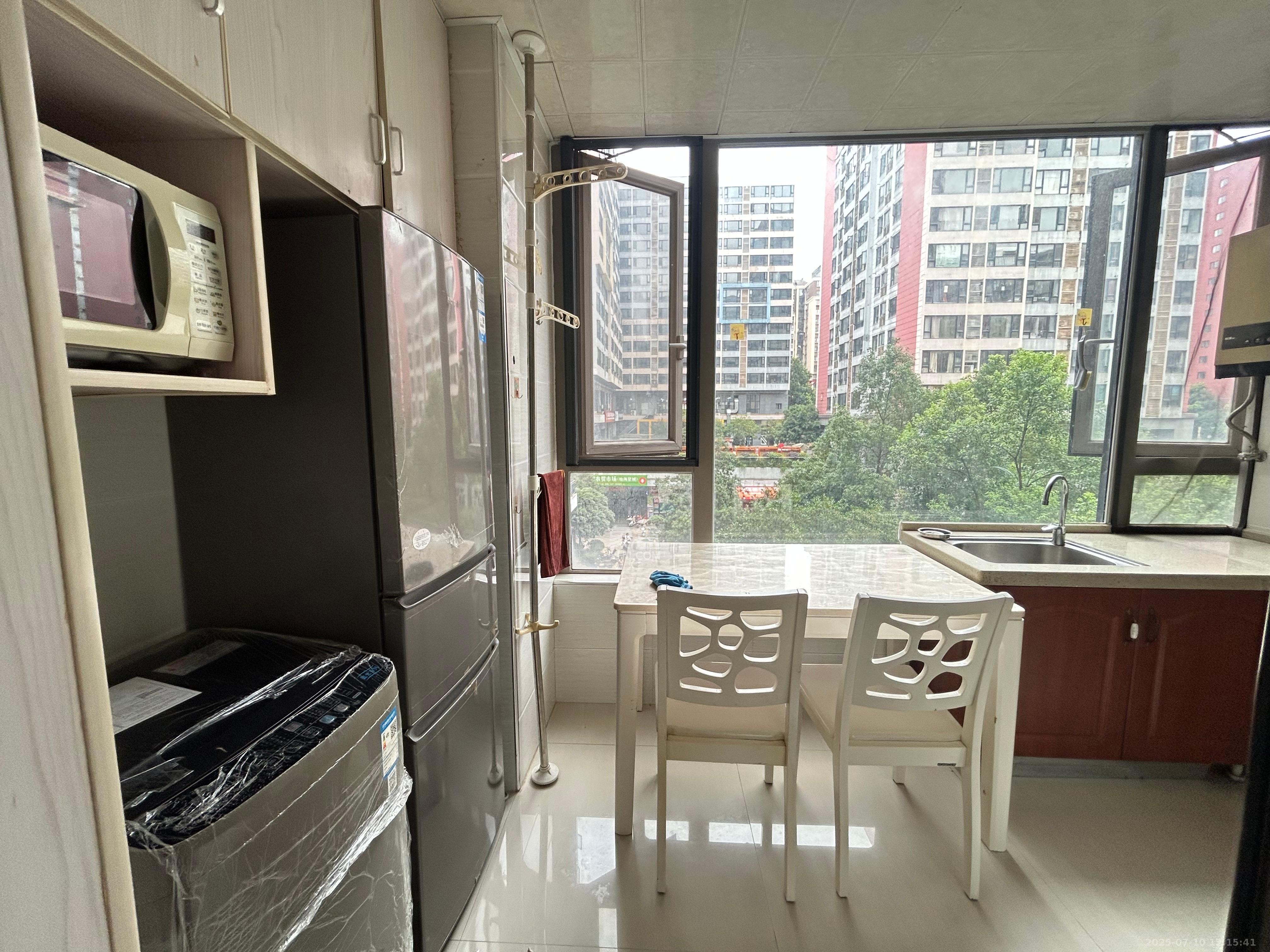 怡海星城 1室0厅0卫 1000.0元/月 怡海星城 1室0厅0卫 1000.0元/月室内图