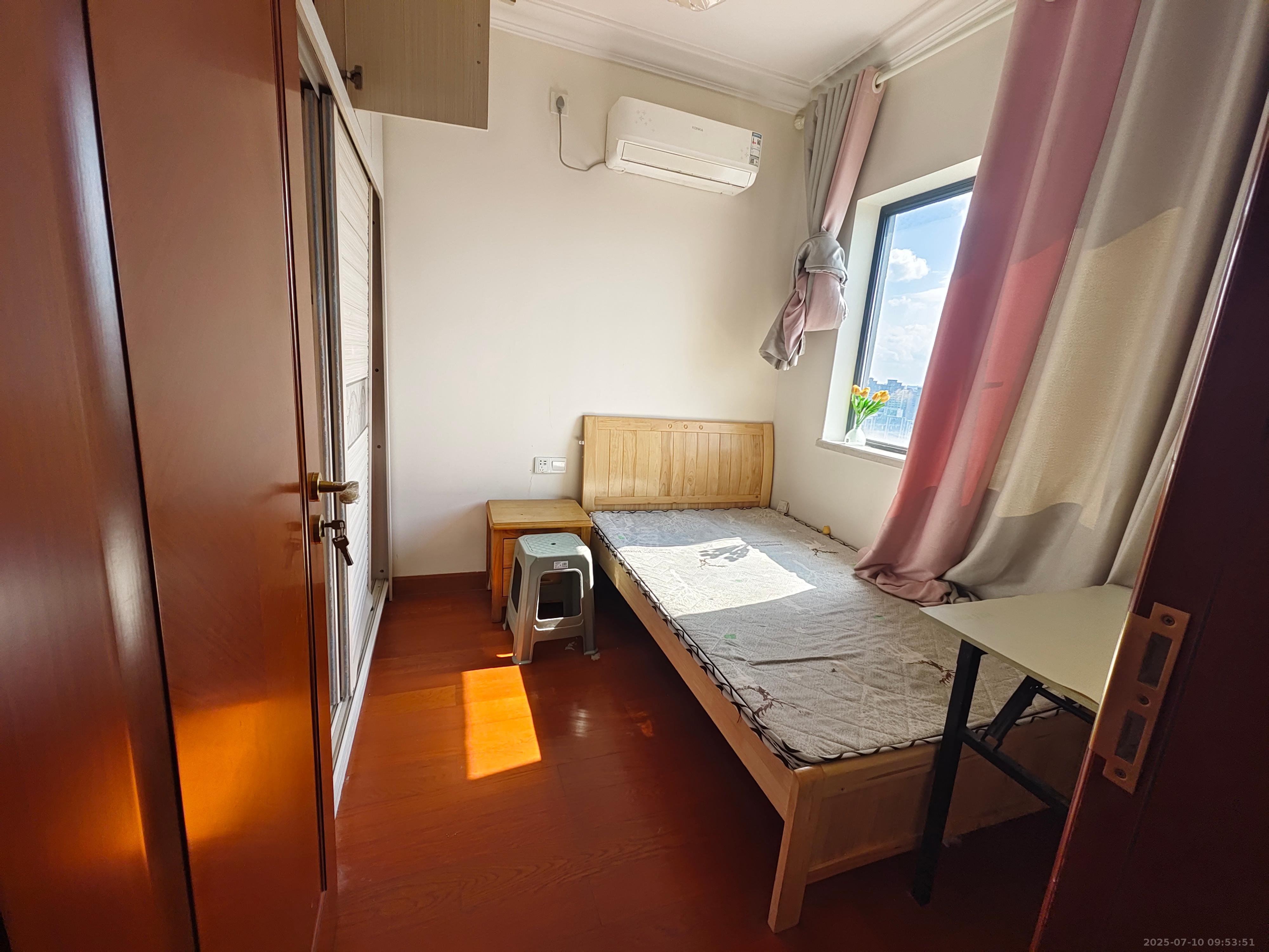 恒大华府 3室2厅2卫 2500.0元/月 恒大华府 3室2厅2卫 2500.0元/月室内图