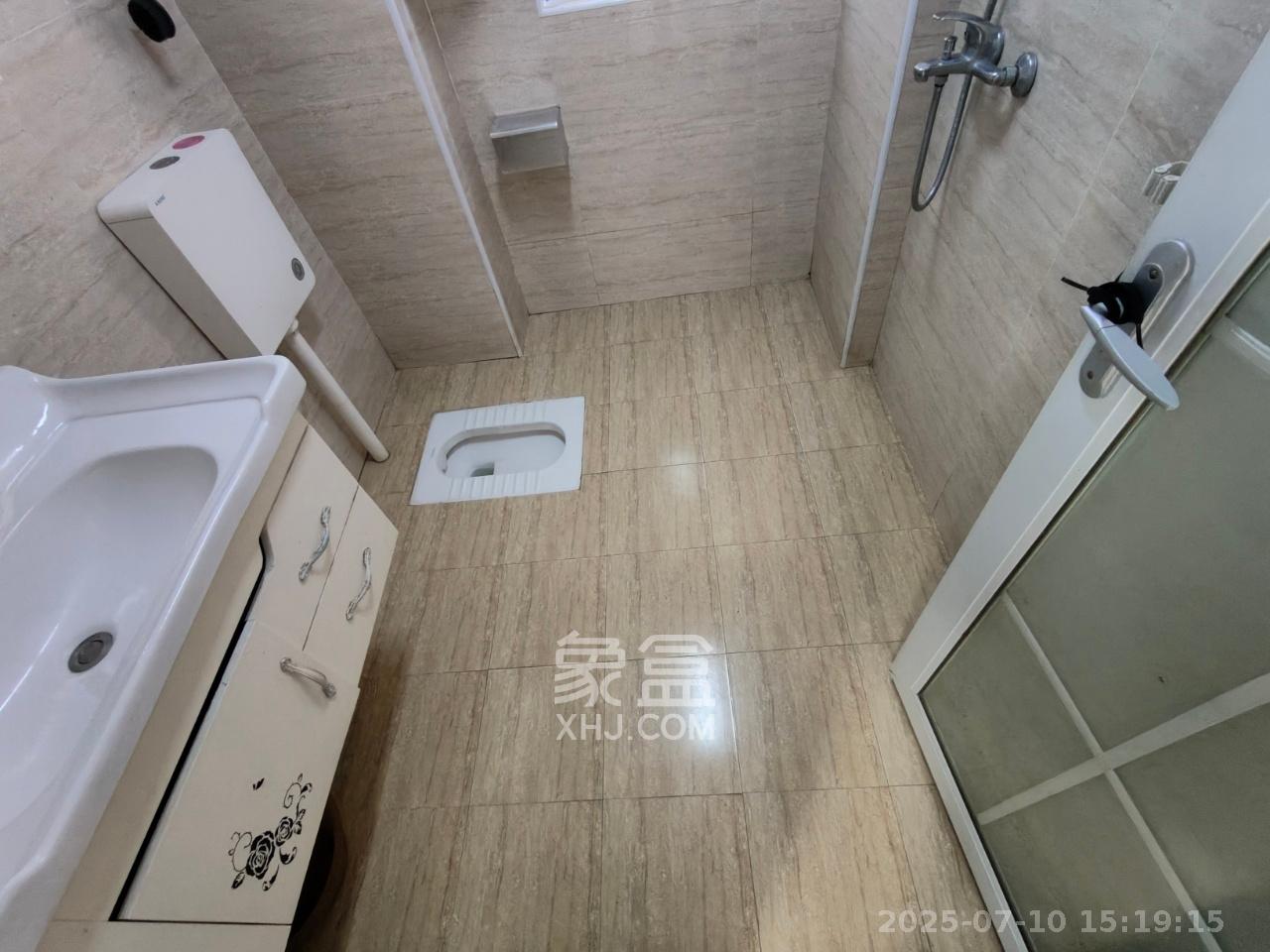 盛世耀凯  2室2厅1卫   2300.00元/月室内图