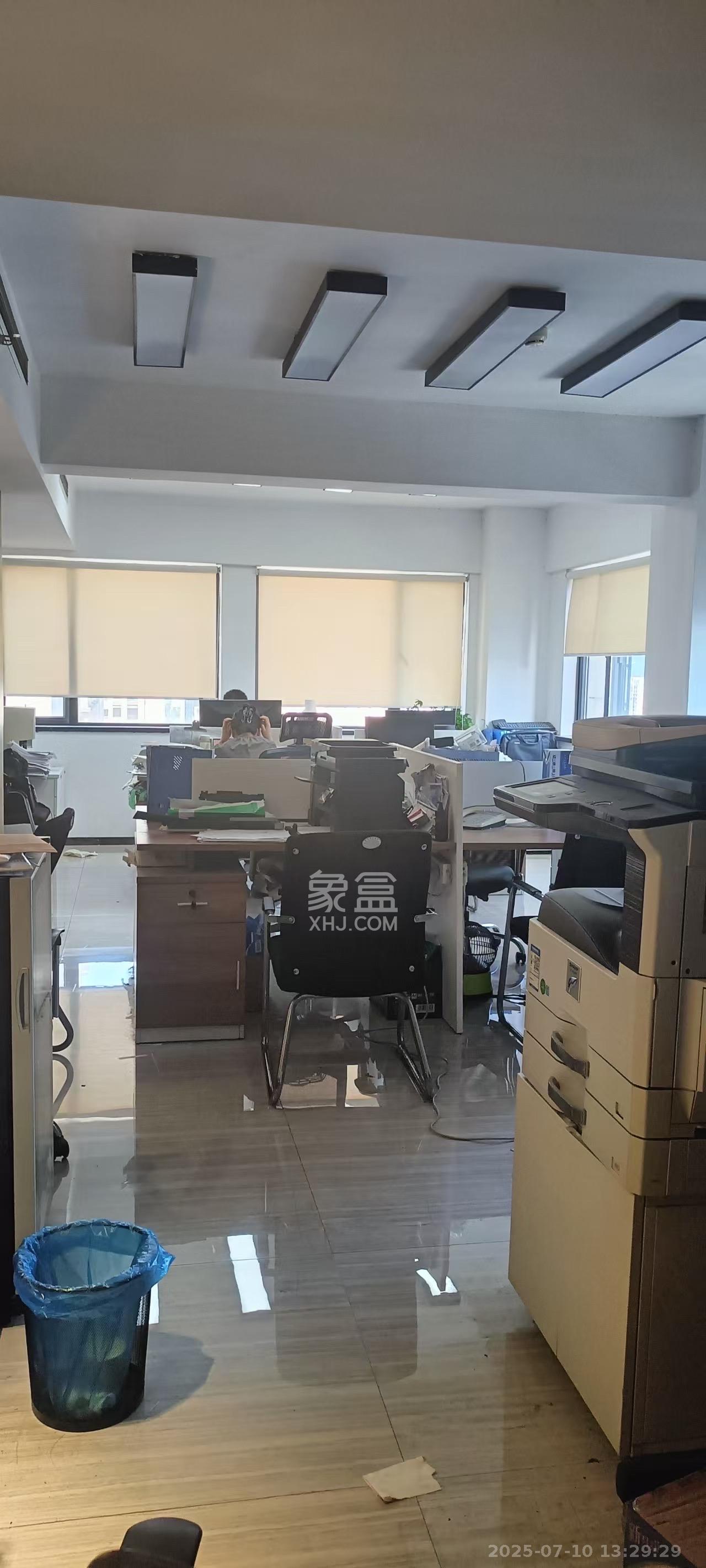 协信星澜汇  1室1厅1卫   7500.00元/月室内图