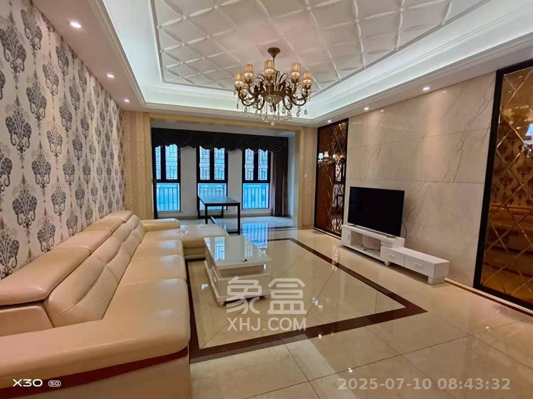 中隆国际御玺 4室2厅3卫 5500.0元/月 中隆国际御玺 4室2厅3卫 5500.0元/月室内图