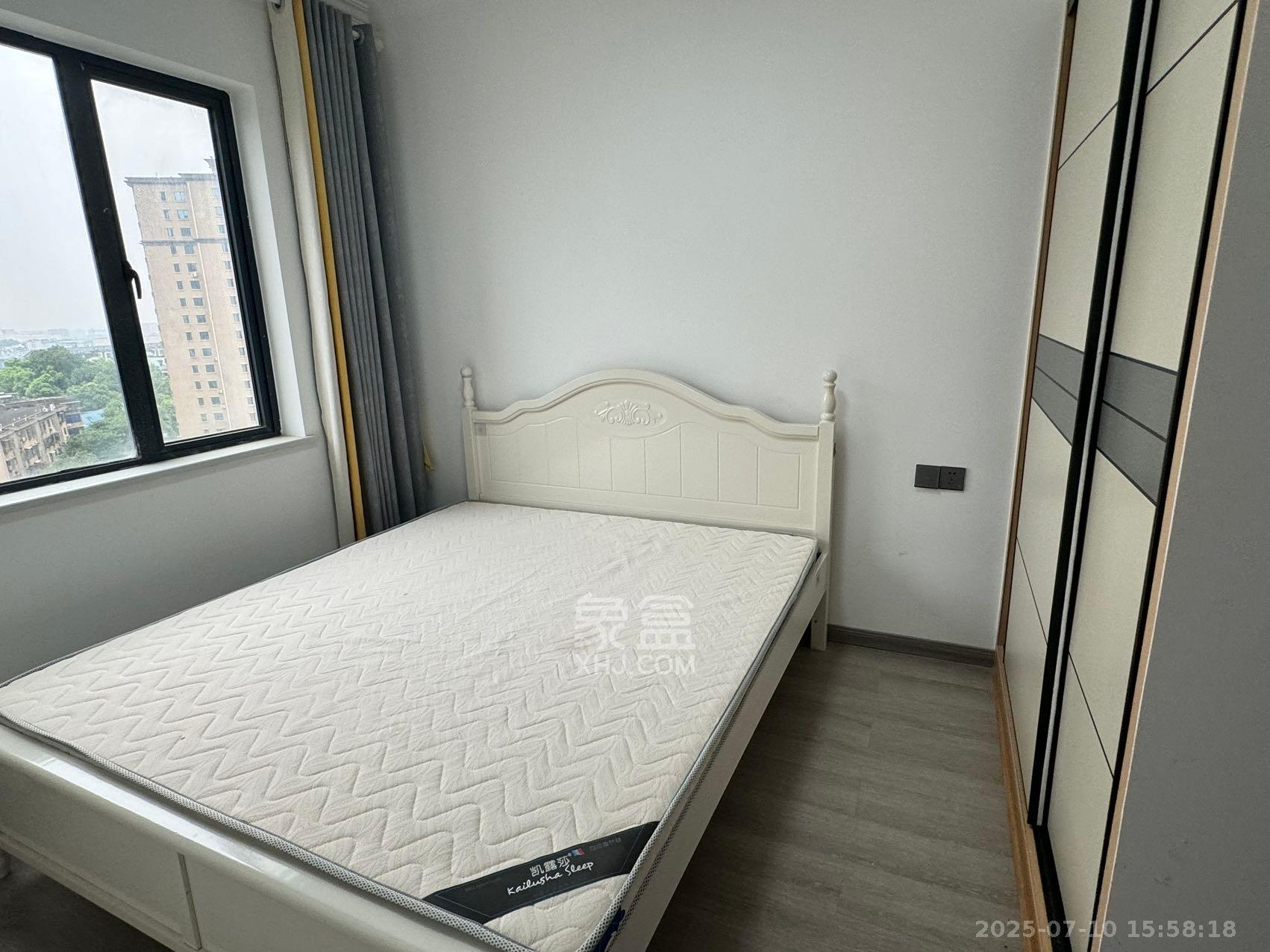 中南红领邦（红星嘉和苑）  3室2厅1卫   2300.00元/月室内图