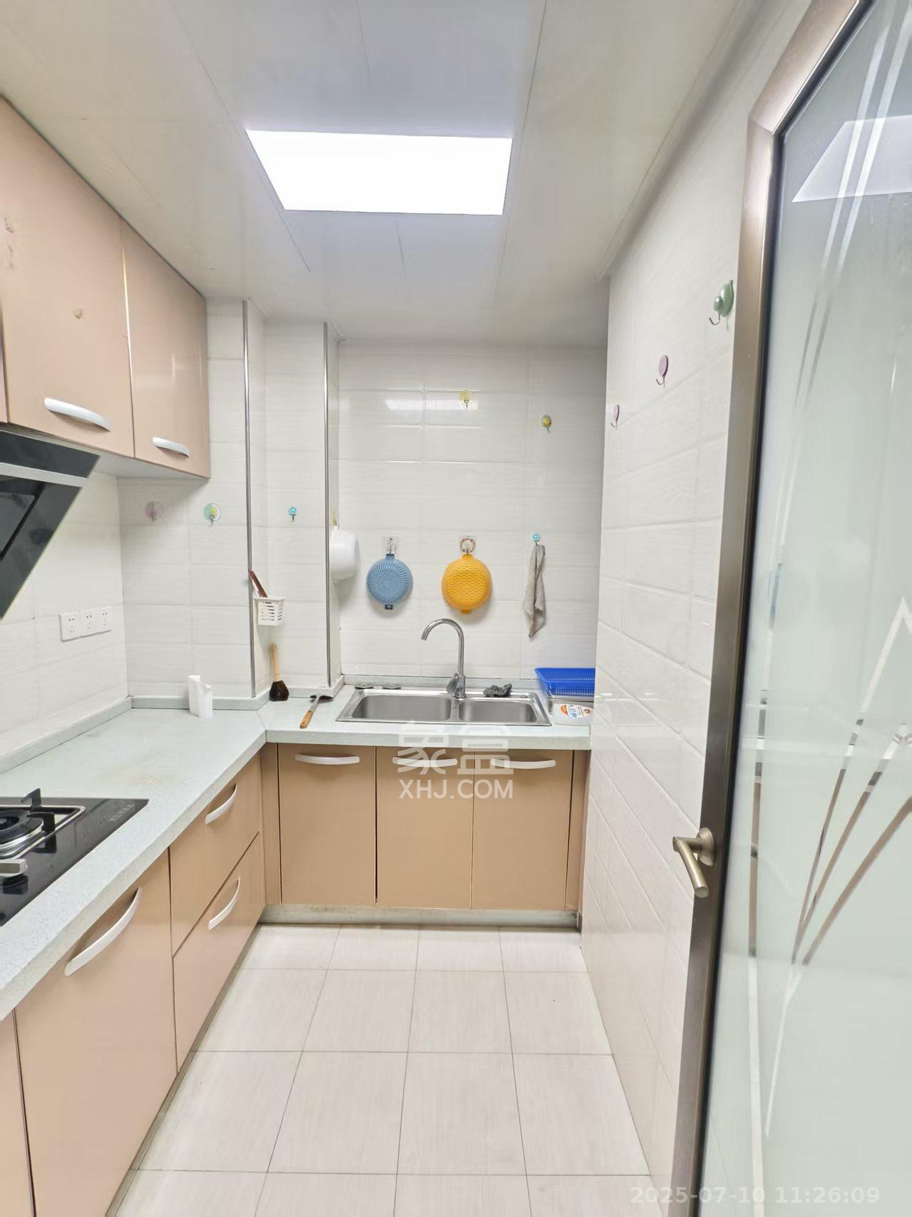 南枫时光 2室2厅1卫 2600.0元/月 南枫时光 2室2厅1卫 2600.0元/月室内图