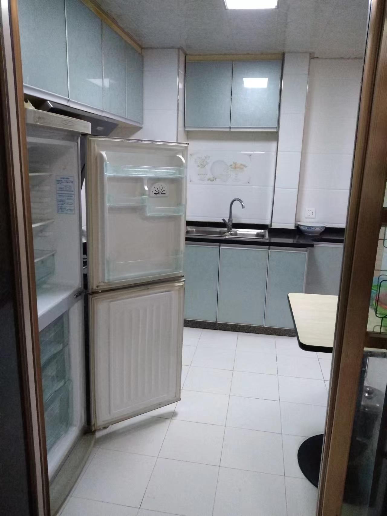 中建国际大厦  2室1厅1卫   1500.00元/月室内图
