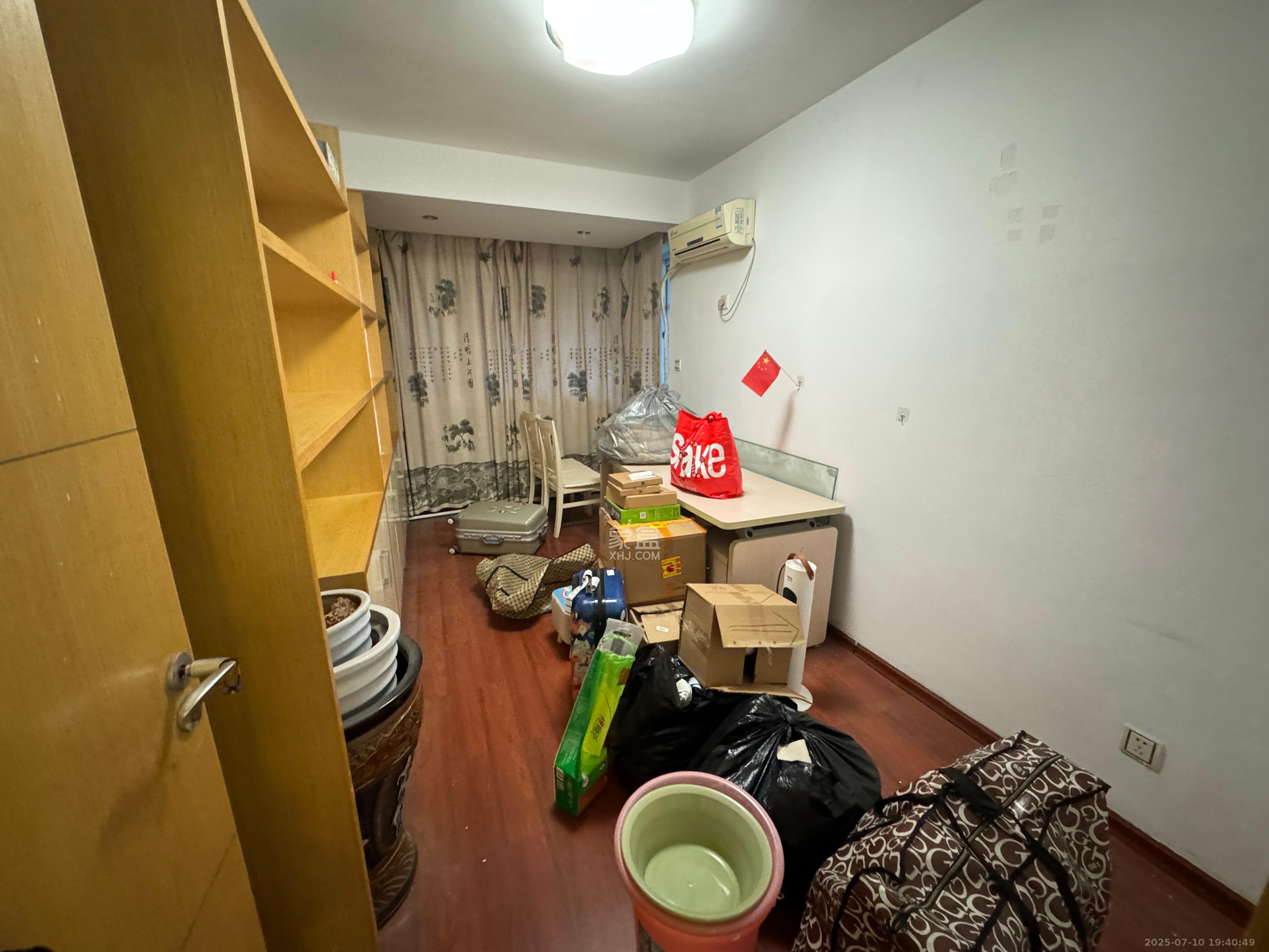 咸嘉新村悦峰园  3室2厅2卫   2300.00元/月室内图