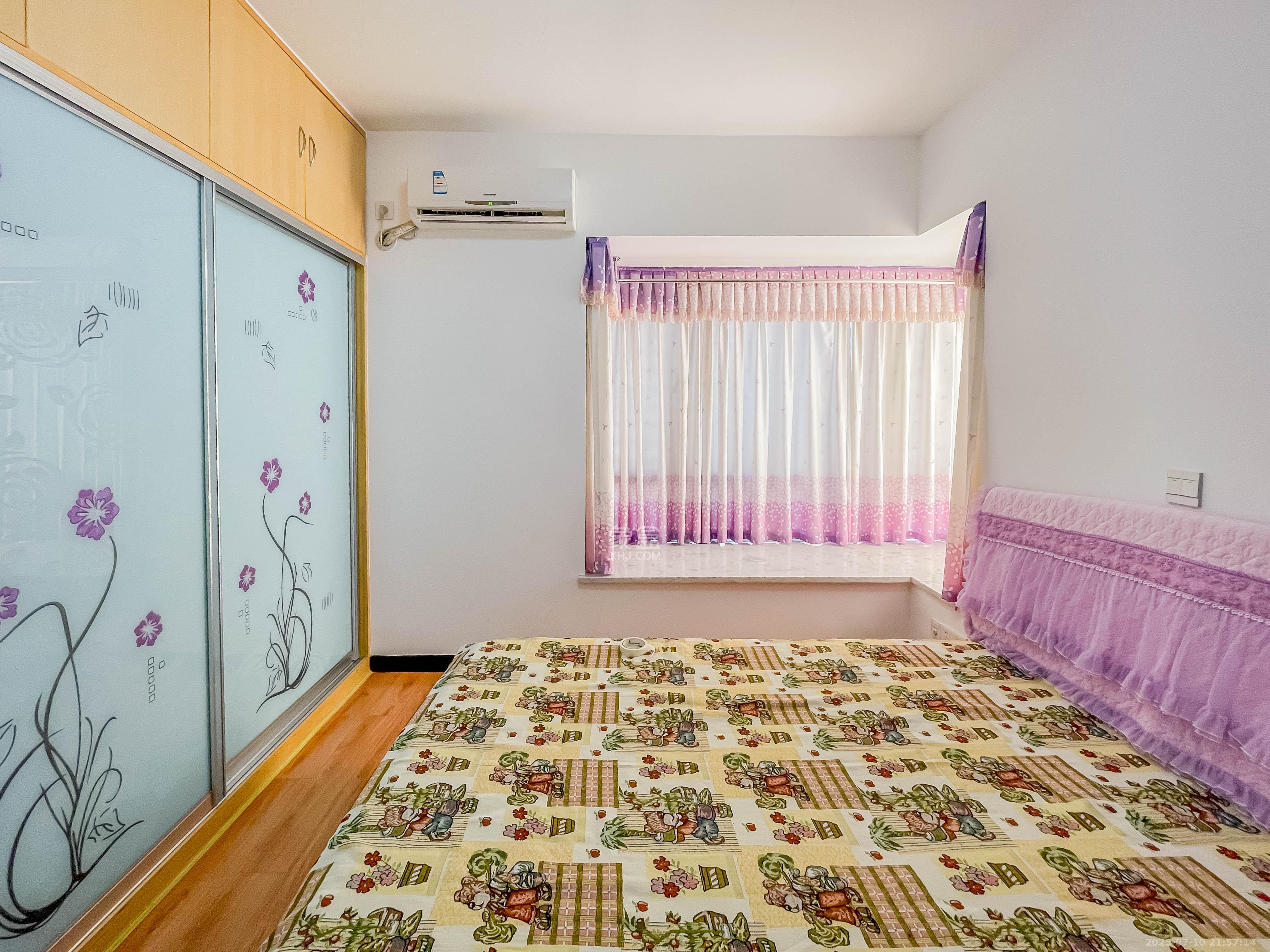 中国铁建国际城一期 3室2厅1卫 55.0万 中国铁建国际城一期 3室2厅1卫 55.0万卧室