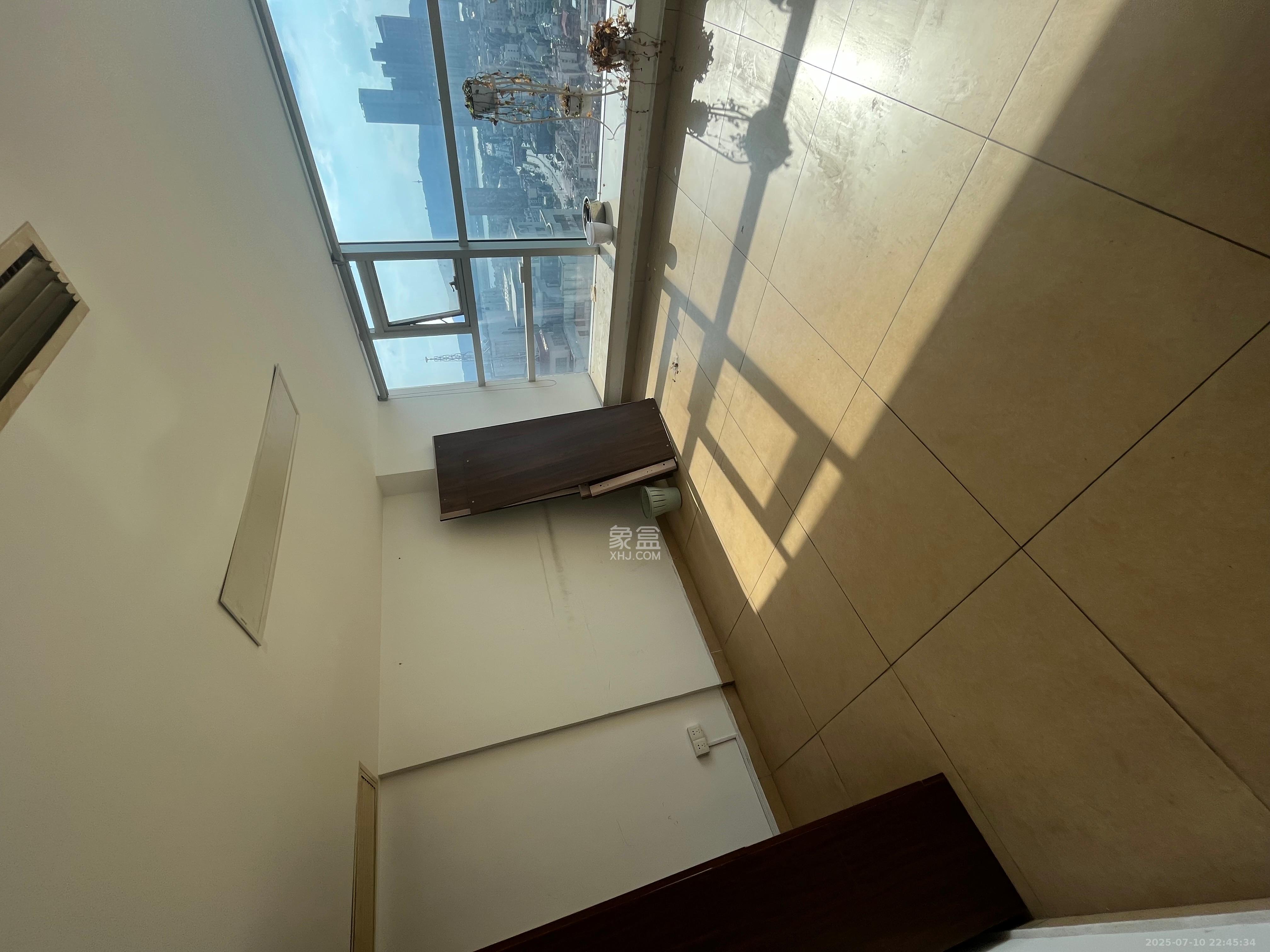 明城国际 1室1厅1卫 2400.0元/月 明城国际 1室1厅1卫 2400.0元/月室内图