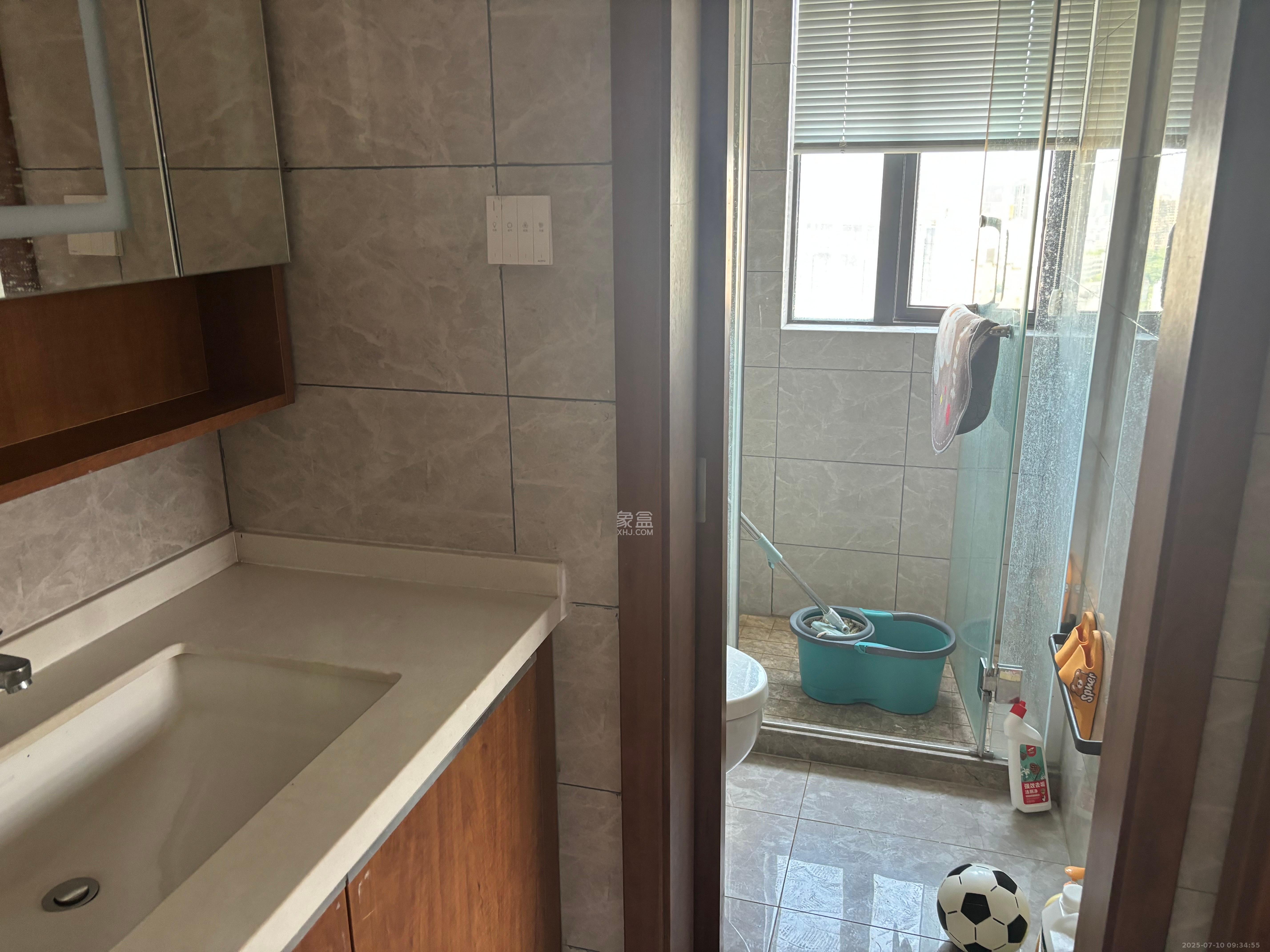 旭辉都会山  3室2厅2卫    4500.0元/月 旭辉都会山  3室2厅2卫    4500.0元/月室内图