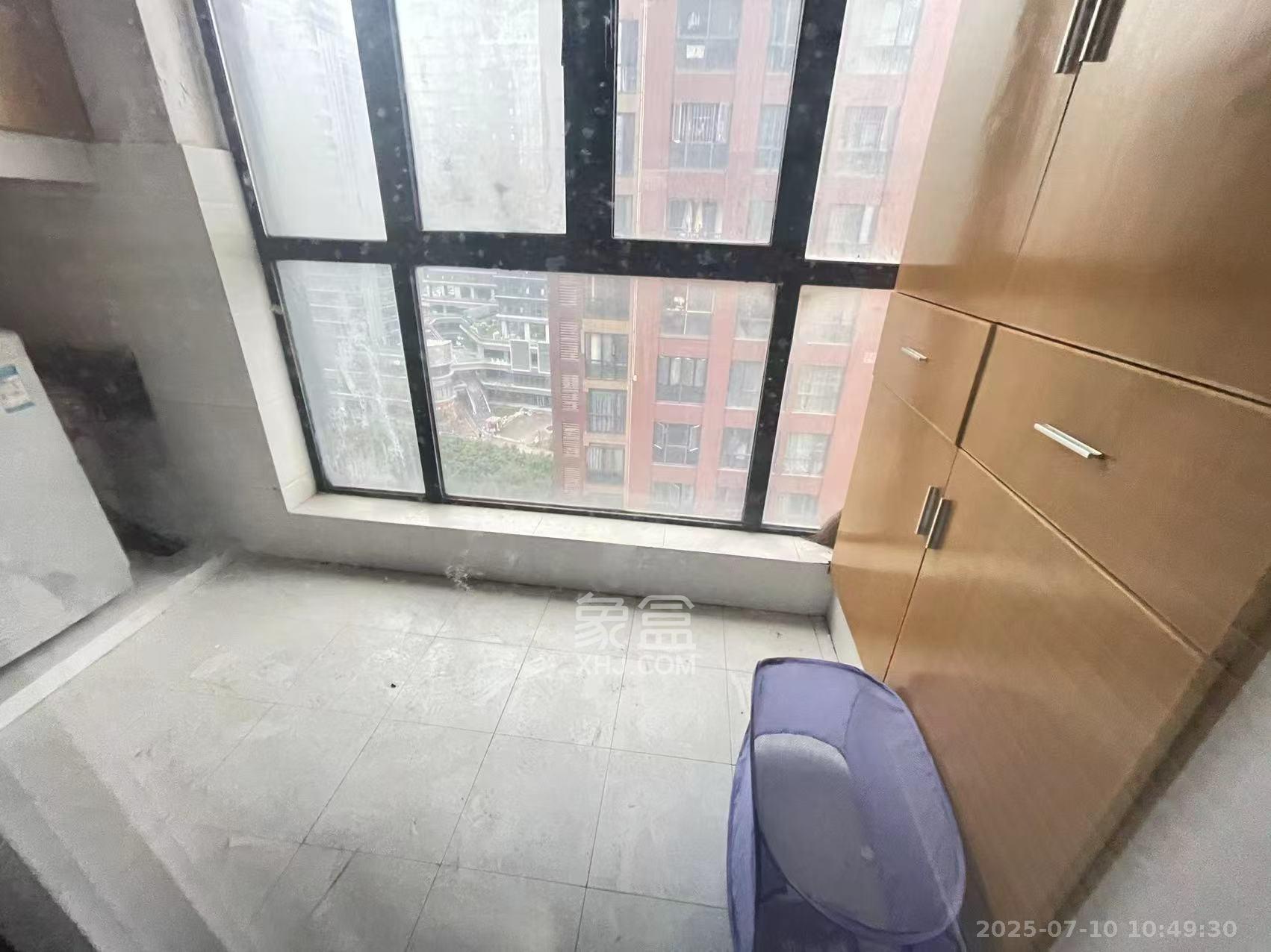 公园9号  3室1厅1卫    3600.0元/月 公园9号  3室1厅1卫    3600.0元/月室内图