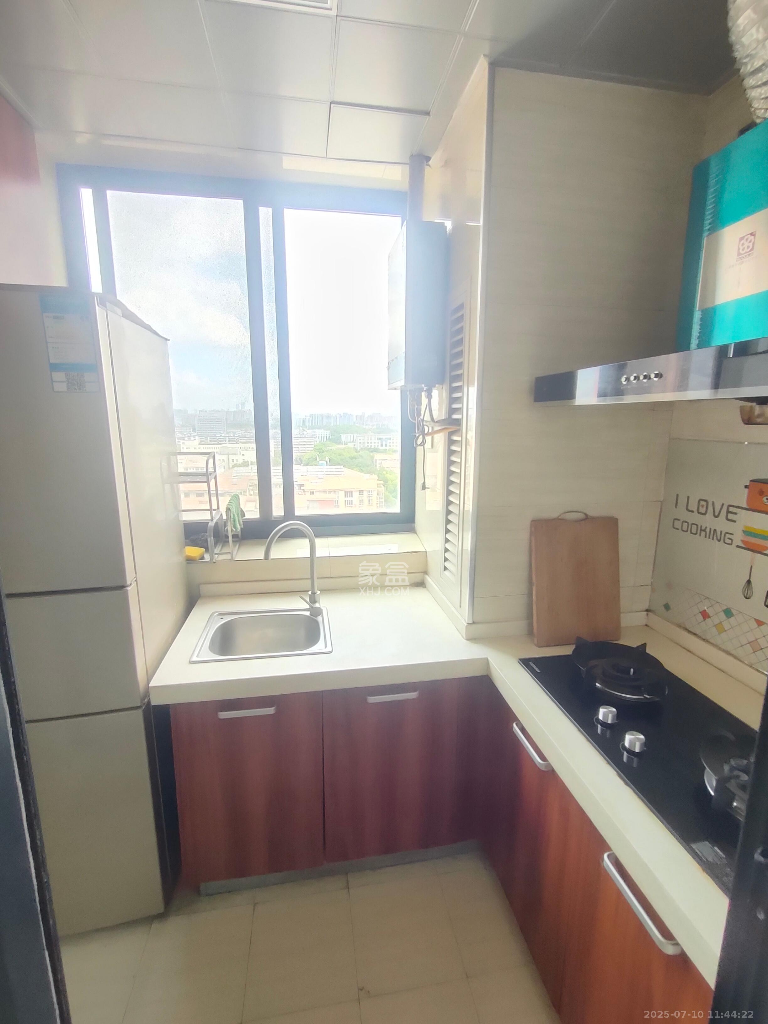中建木莲工社  2室2厅1卫   2100.00元/月室内图