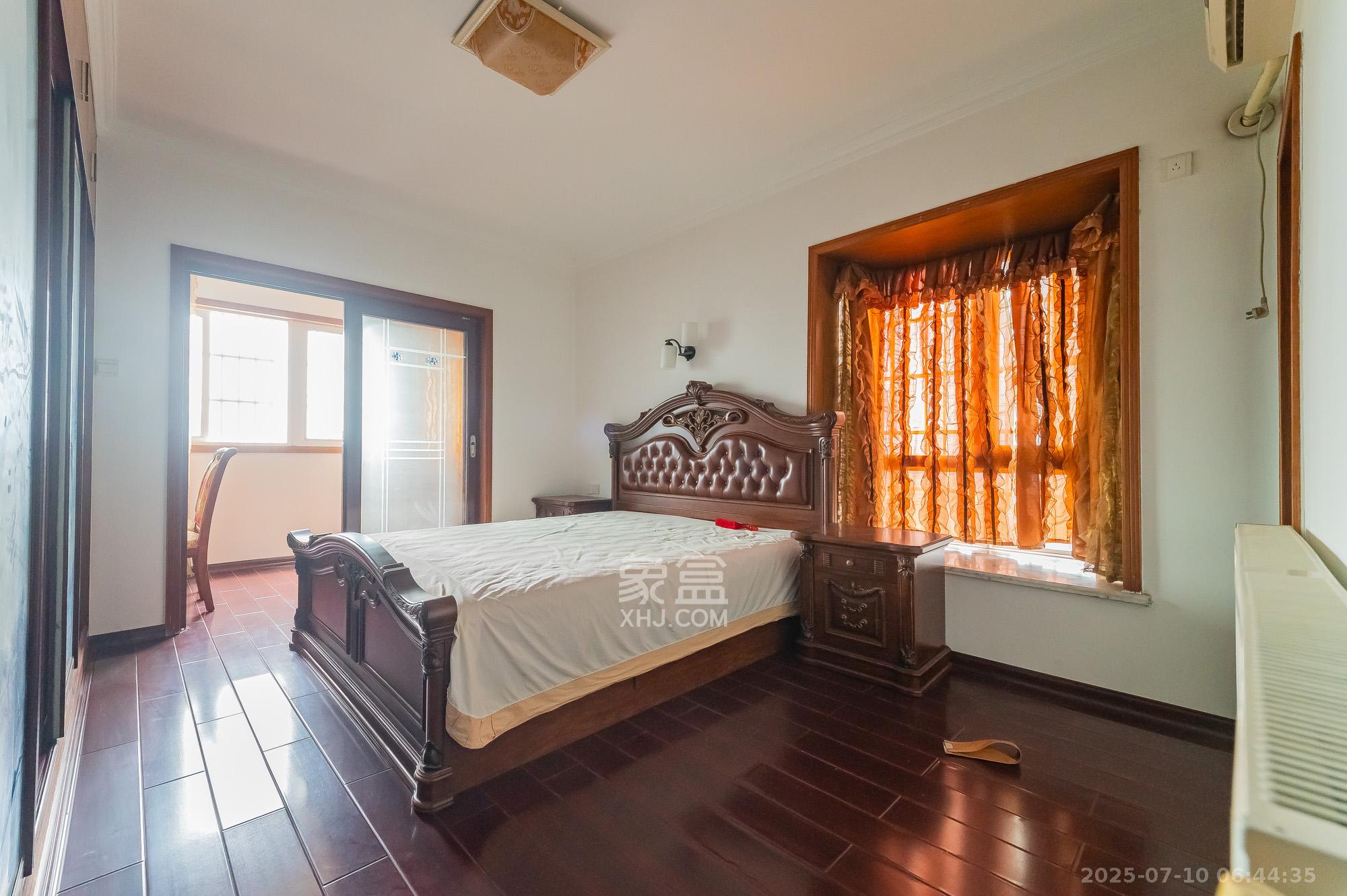 开源鑫阁 4室2厅2卫 69.8万 开源鑫阁 4室2厅2卫 69.8万卧室