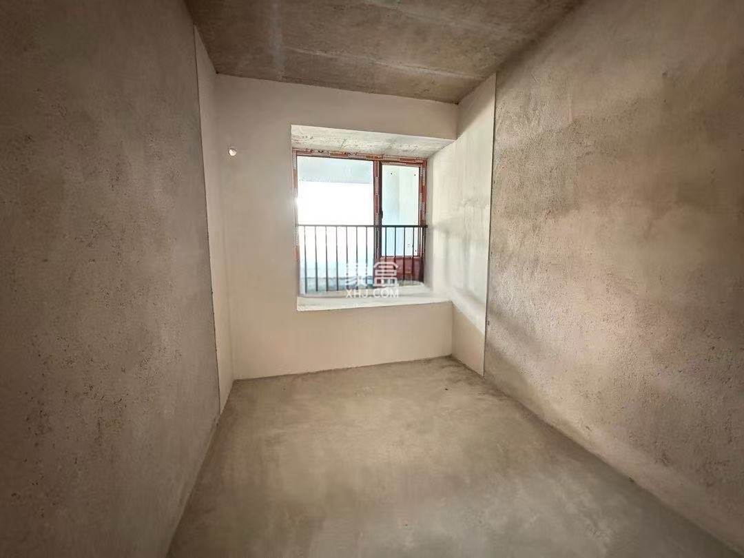 和悦宸居 3室2厅1卫 55.0万 和悦宸居 3室2厅1卫 55.0万客厅