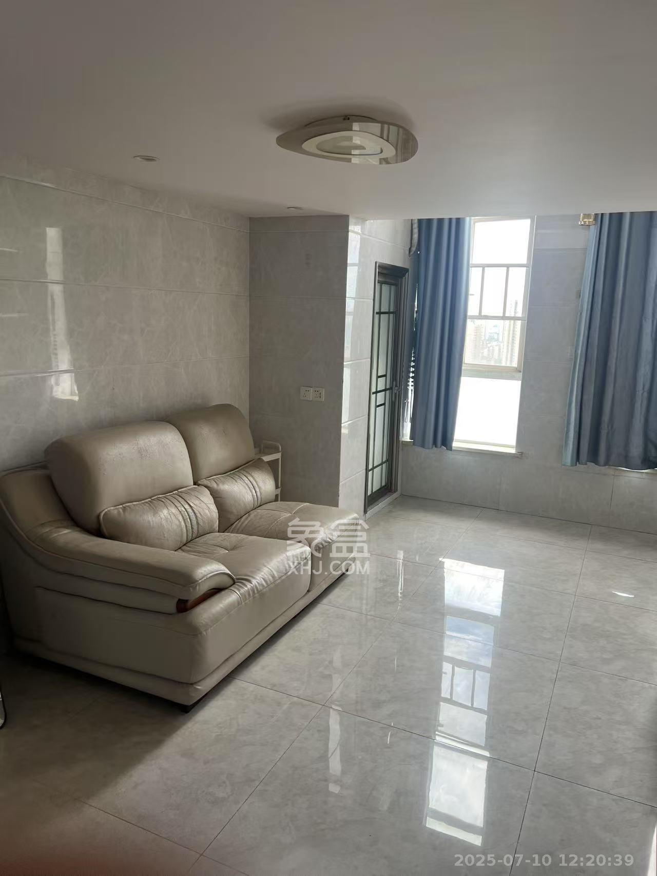 MOMA当代广场  1室1厅1卫    1200.0元/月 MOMA当代广场  1室1厅1卫    1200.0元/月室内图1