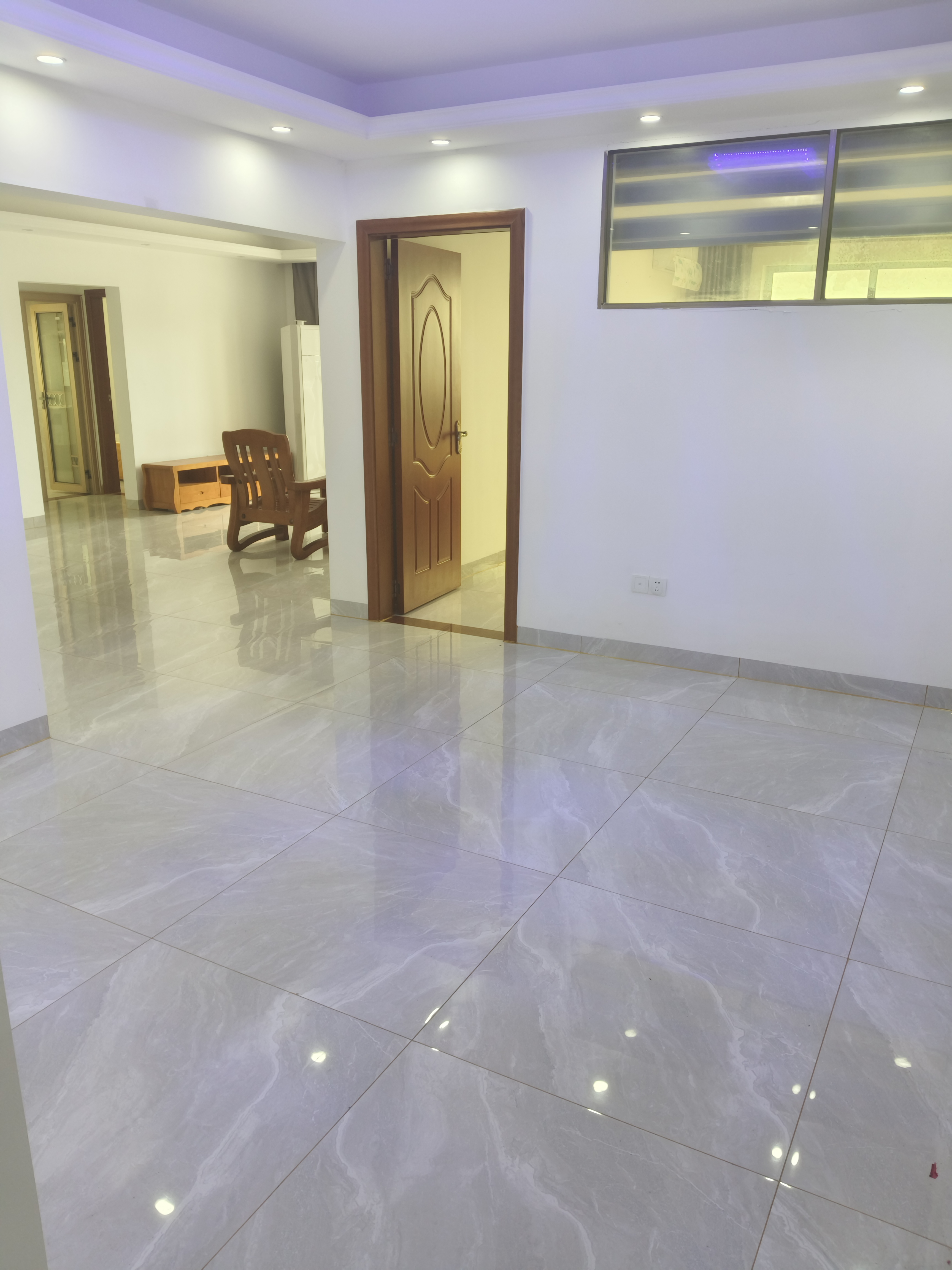 首力大厦 3室2厅2卫 3500.0元/月 首力大厦 3室2厅2卫 3500.0元/月室内图