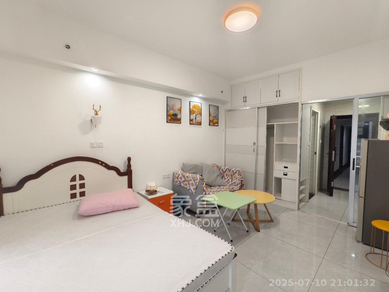 裕天国际商汇中心 1室0厅0卫 1350.0元/月 裕天国际商汇中心 1室0厅0卫 1350.0元/月室内图