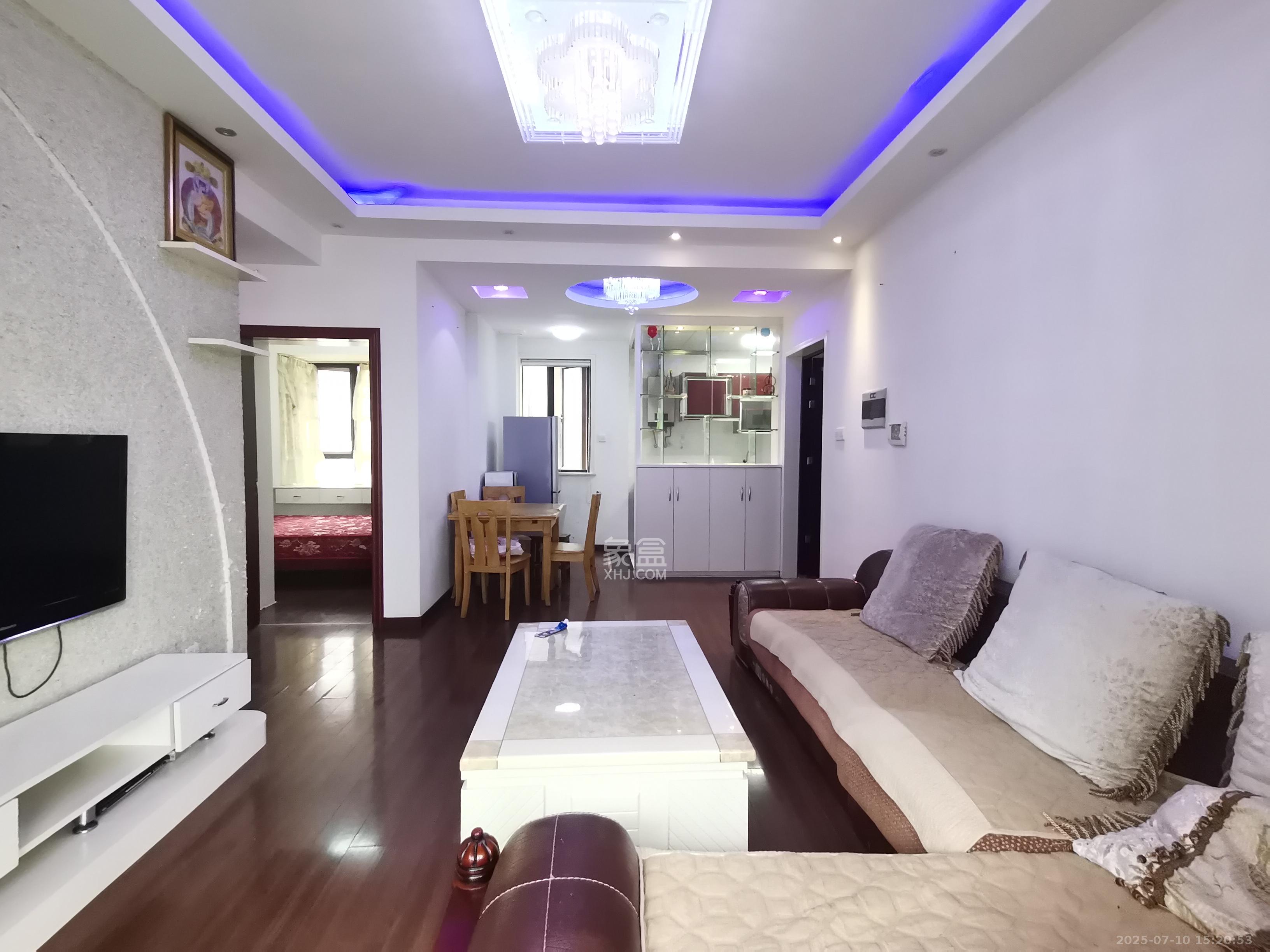 莱茵城  3室2厅1卫    2200.0元/月 莱茵城  3室2厅1卫    2200.0元/月室内图