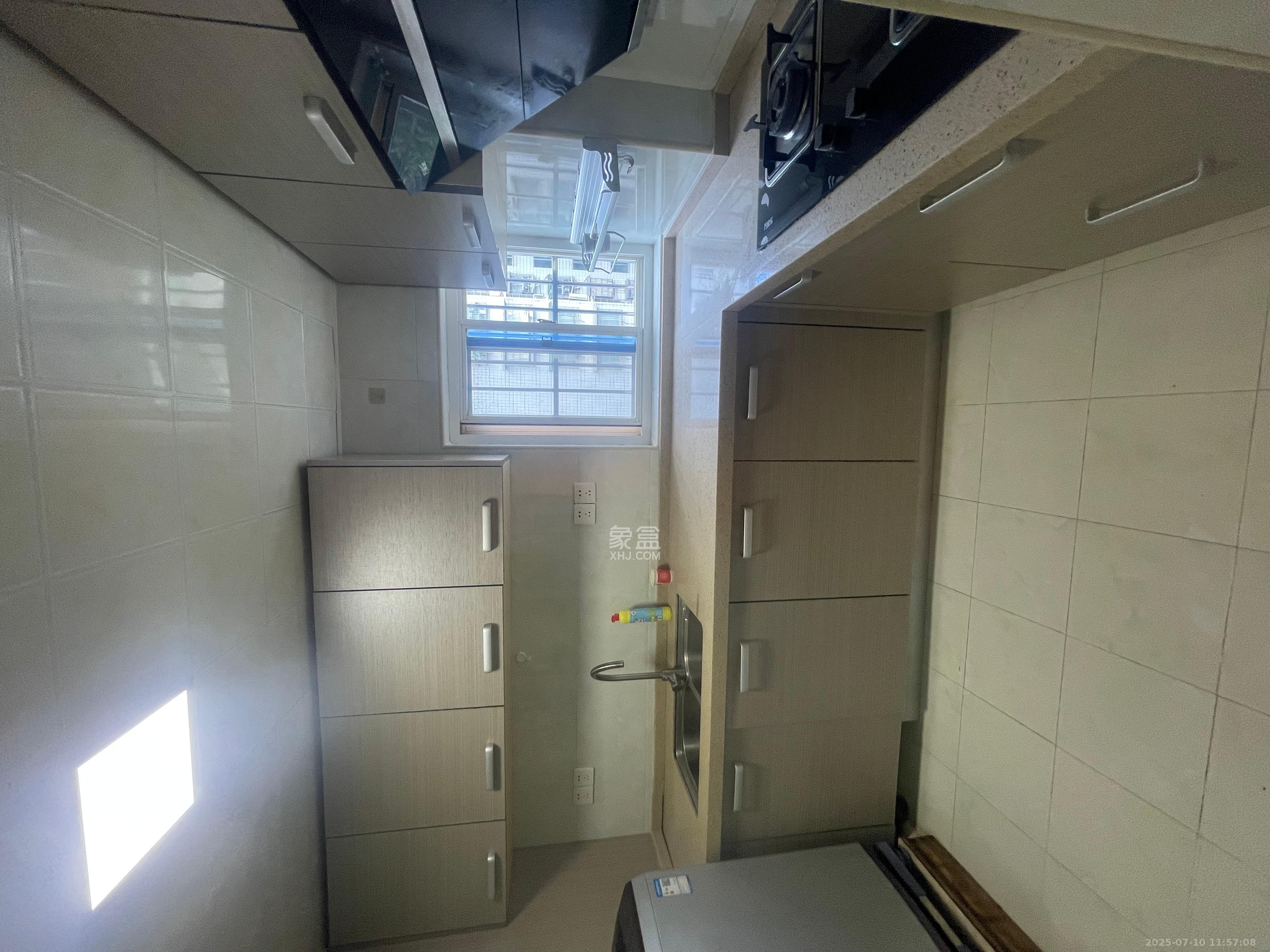 航空母舰  2室2厅1卫   2500.00元/月室内图