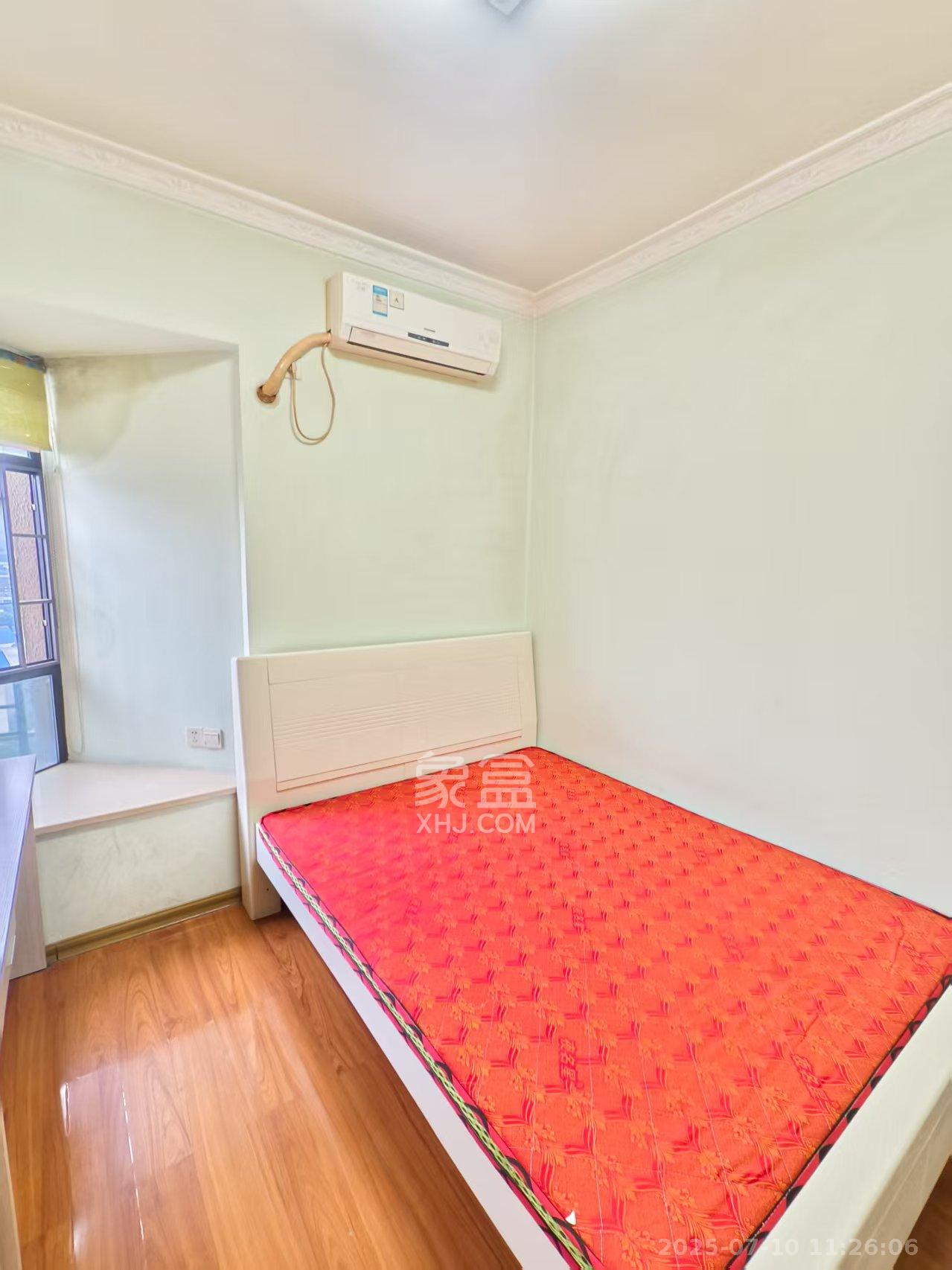 南枫时光 2室2厅1卫 2600.0元/月 南枫时光 2室2厅1卫 2600.0元/月室内图