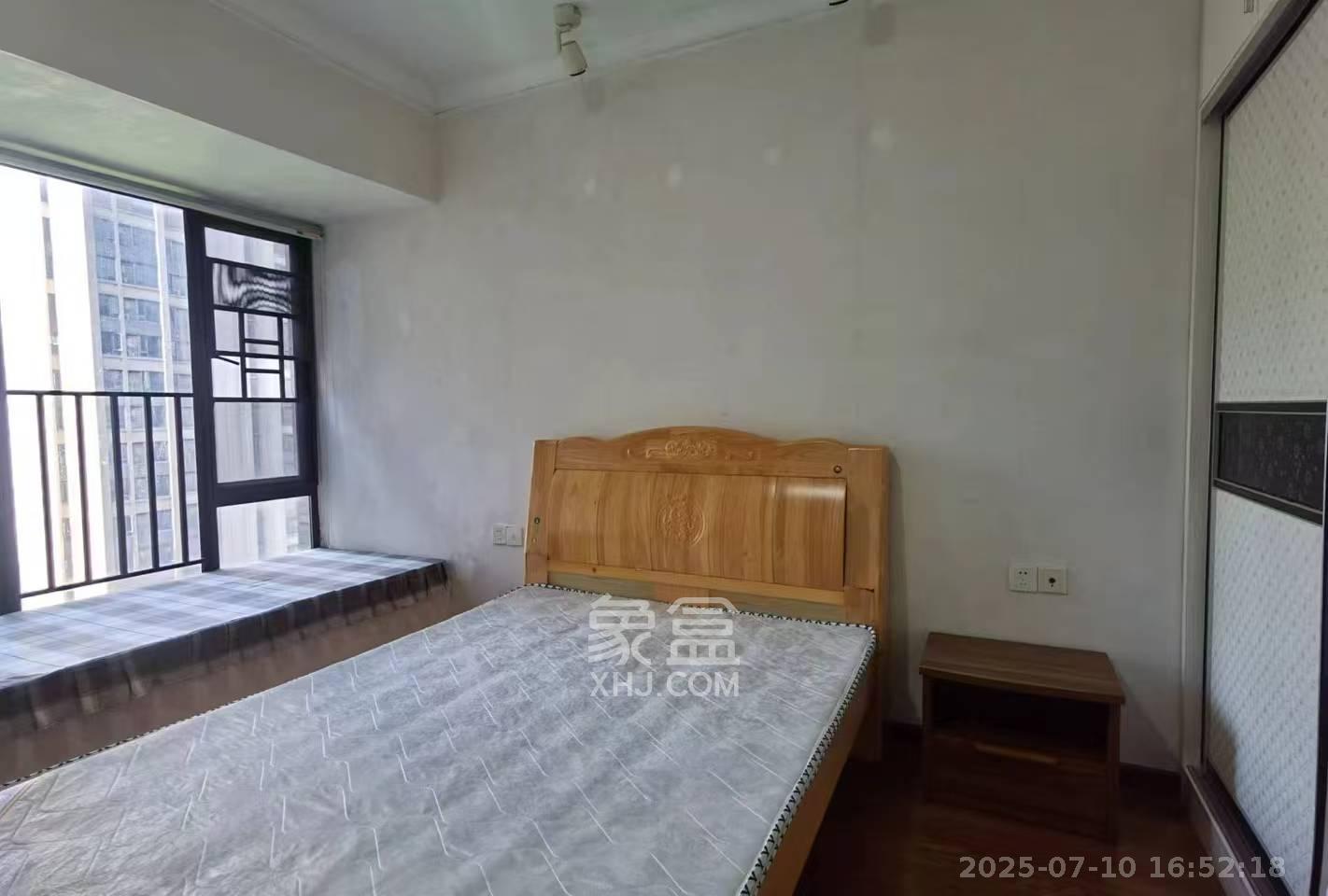 时代倾城一期  1室2厅1卫   1800.00元/月室内图